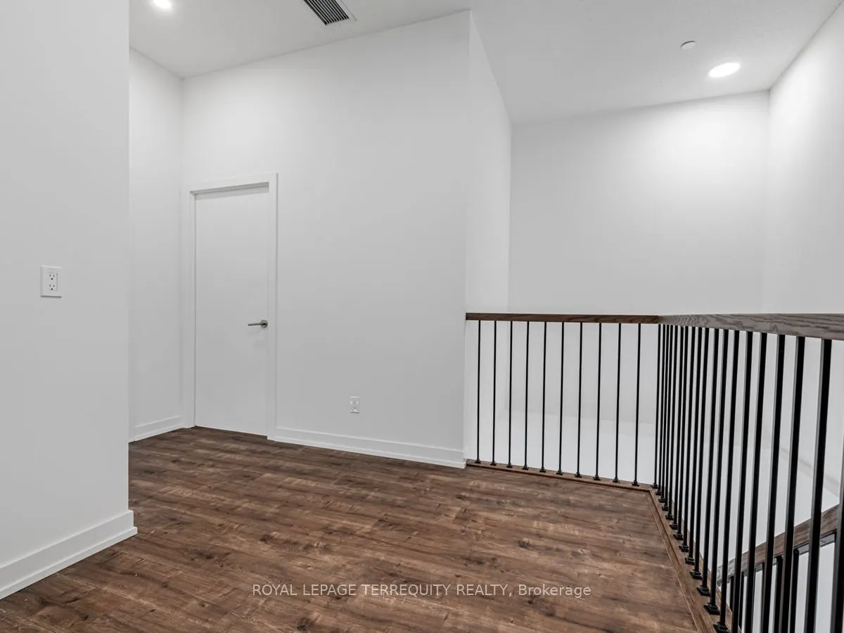 10 Wilby Crescent, #101