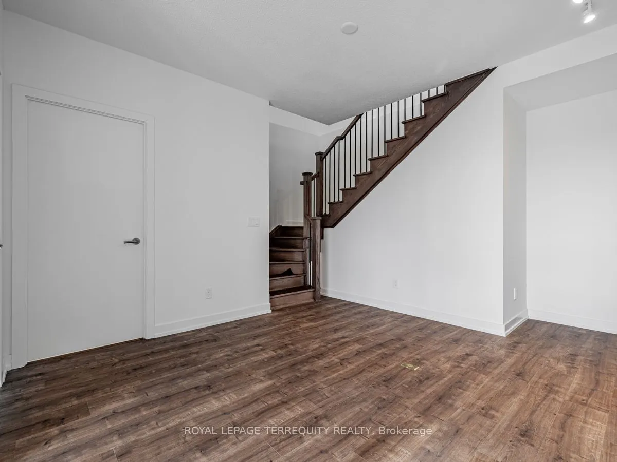 10 Wilby Crescent, #101