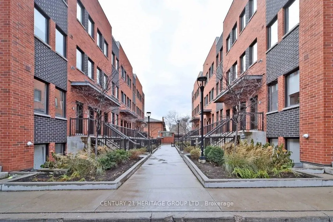 68 Winston Park Boulevard, #44