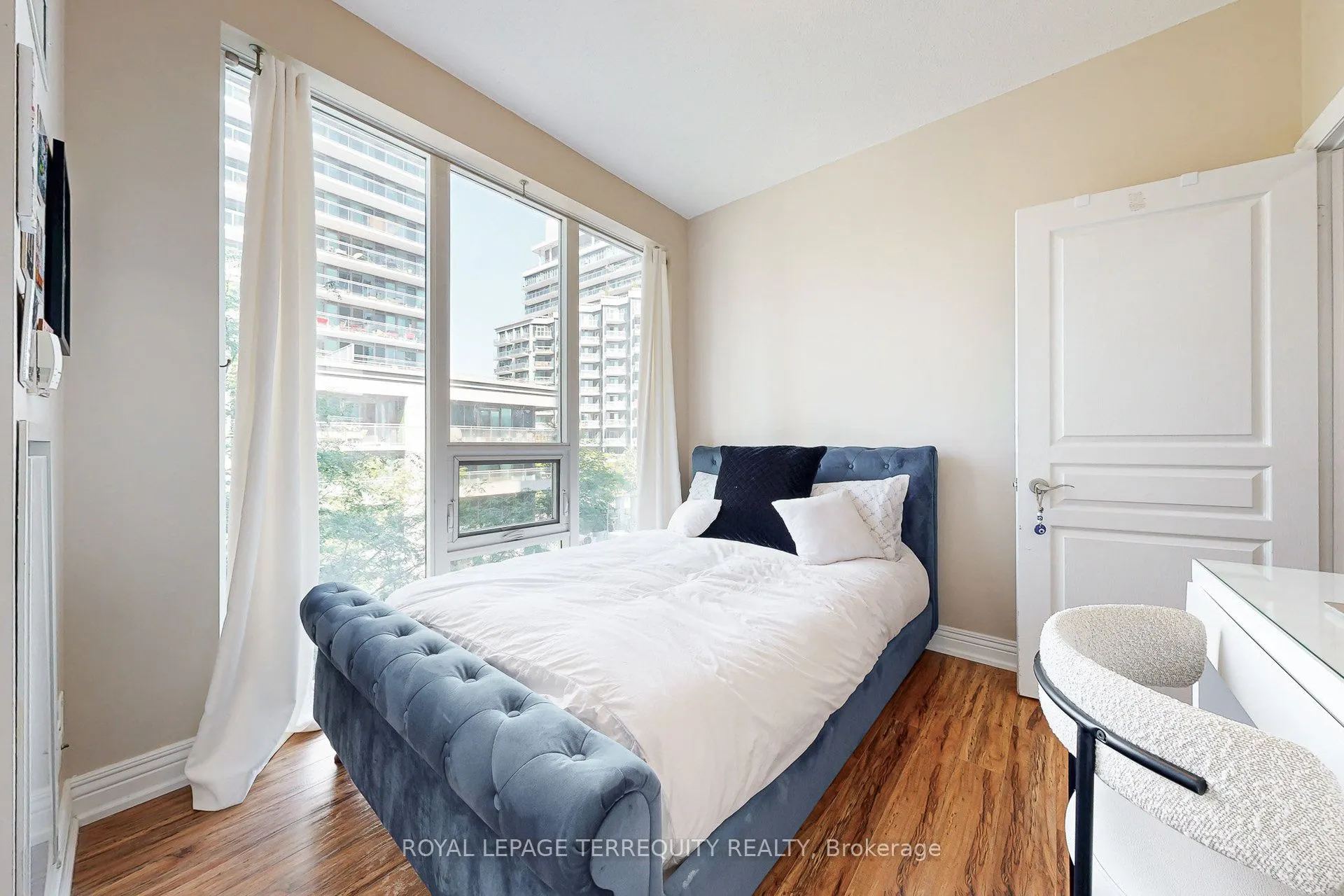 58 Marine Parade Drive, #320