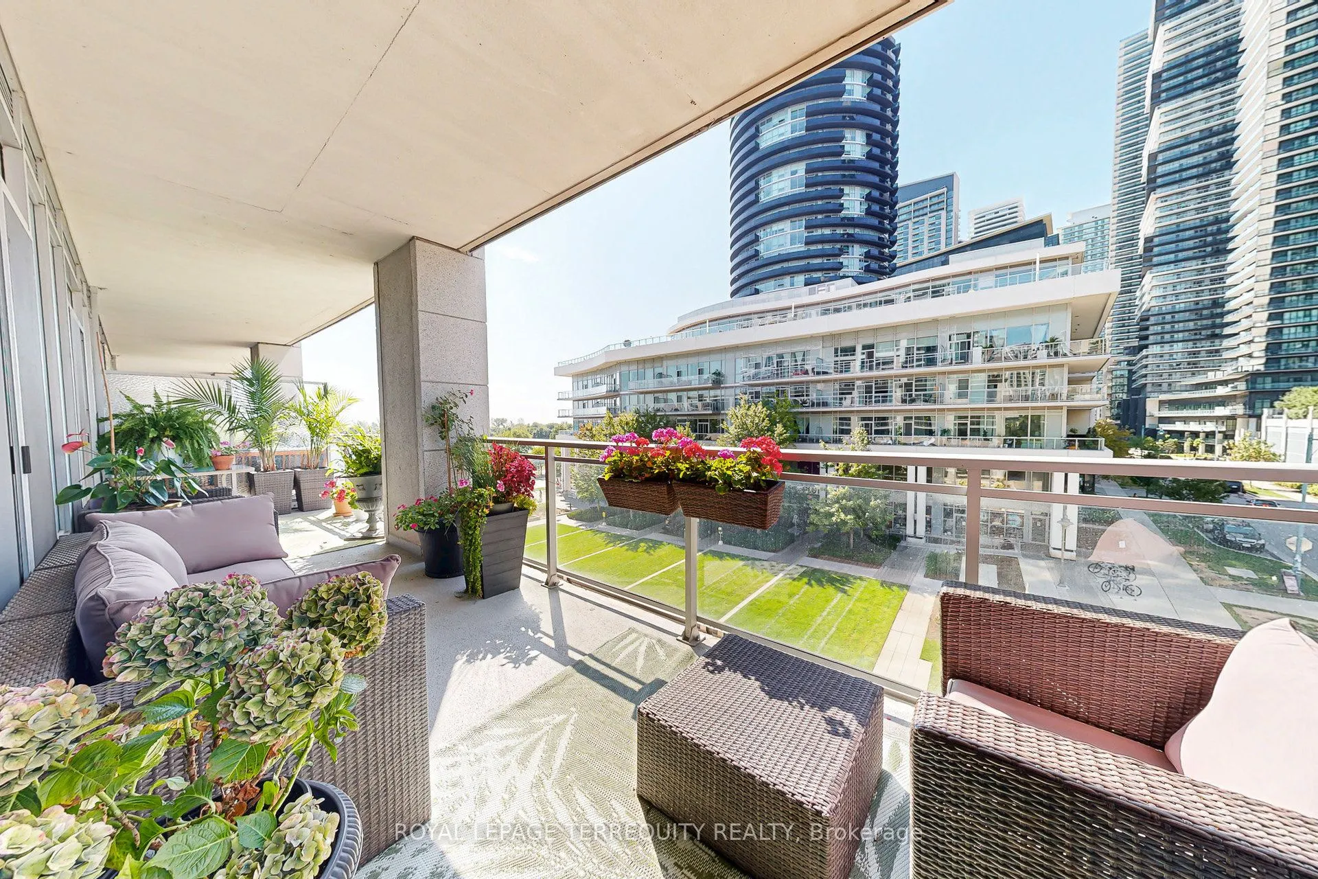 58 Marine Parade Drive, #320