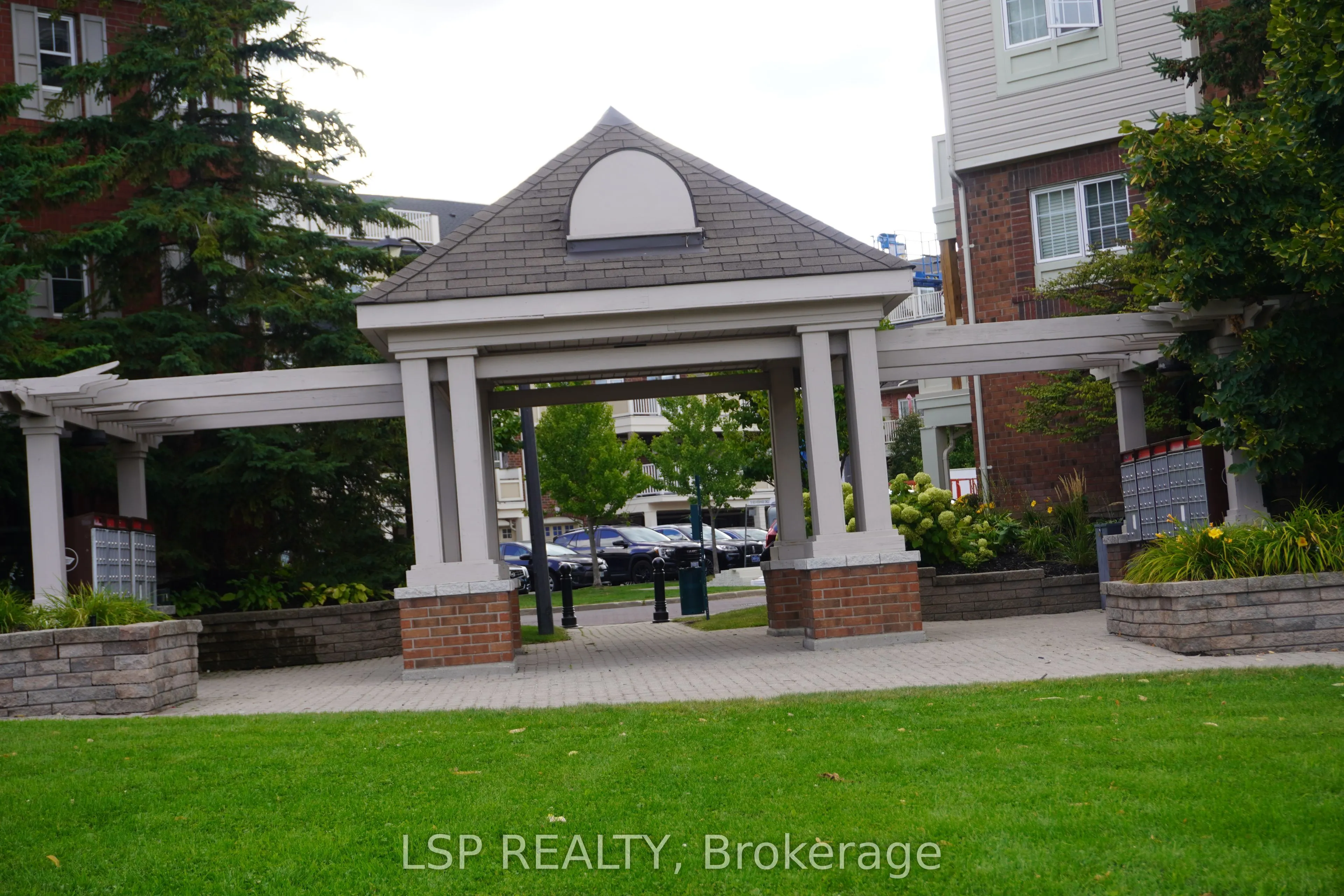 3020 Clayhill Road, #6