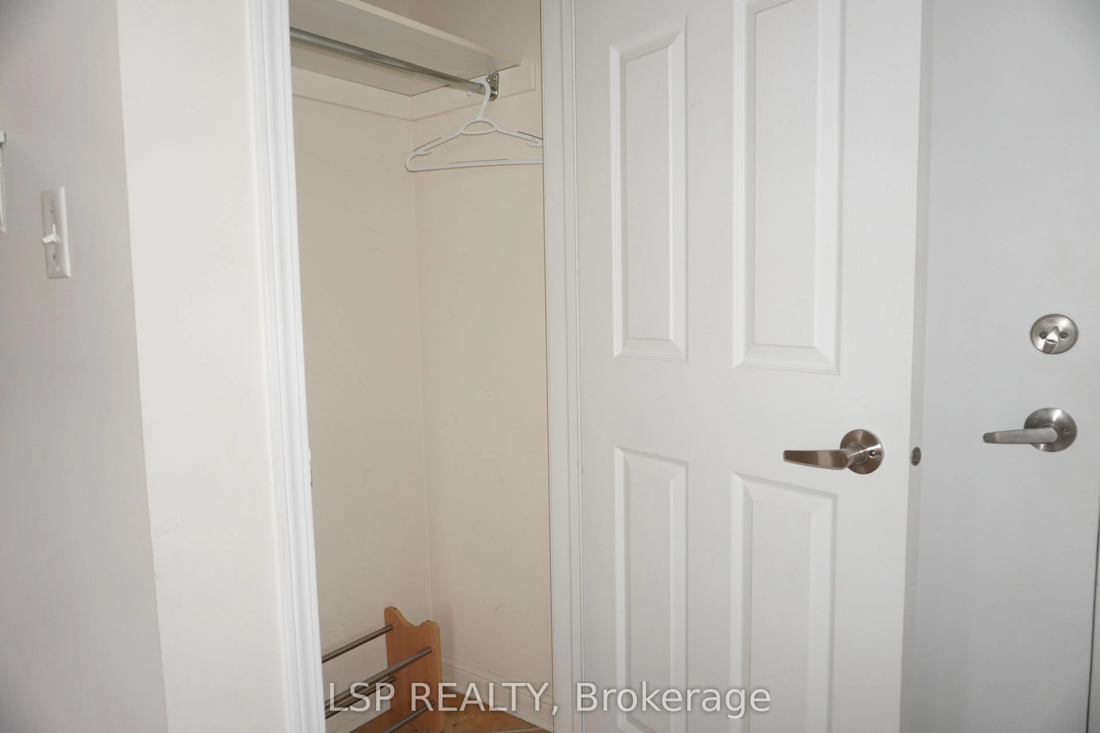 3020 Clayhill Road, #6