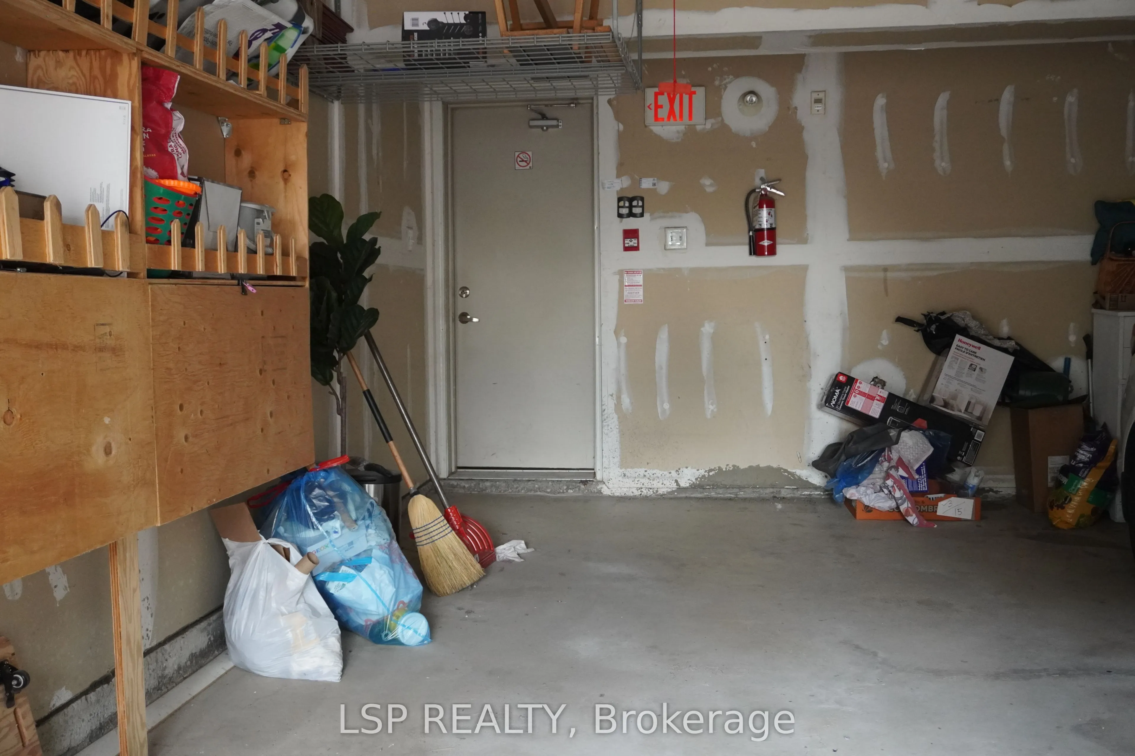 3020 Clayhill Road, #6
