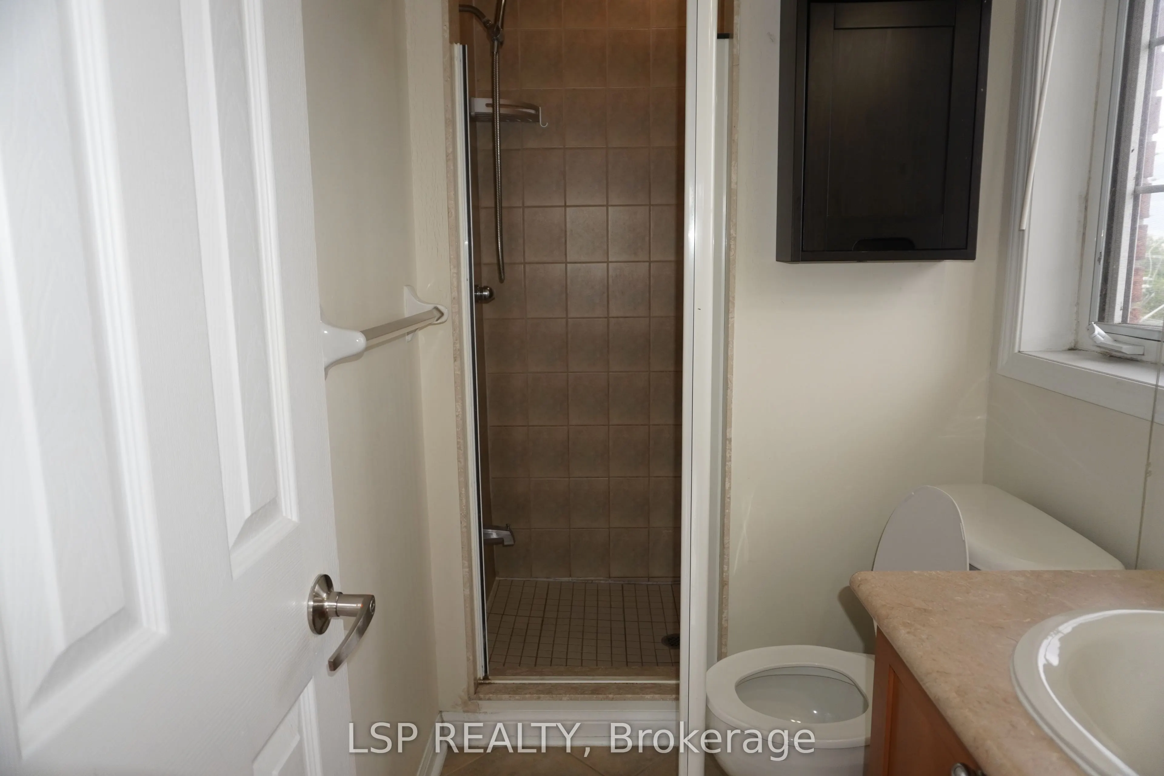 3020 Clayhill Road, #6