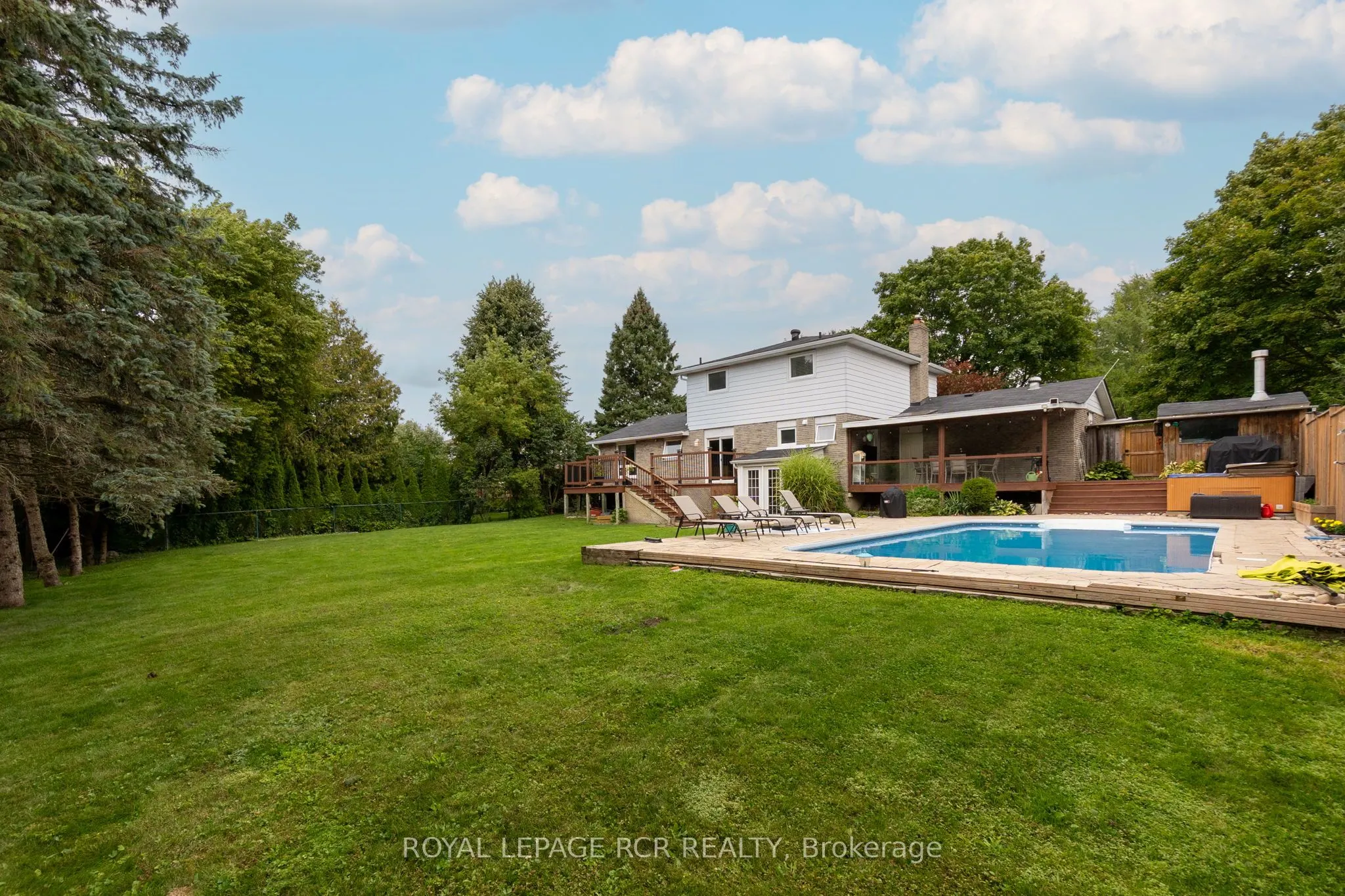 45 Westview Crescent