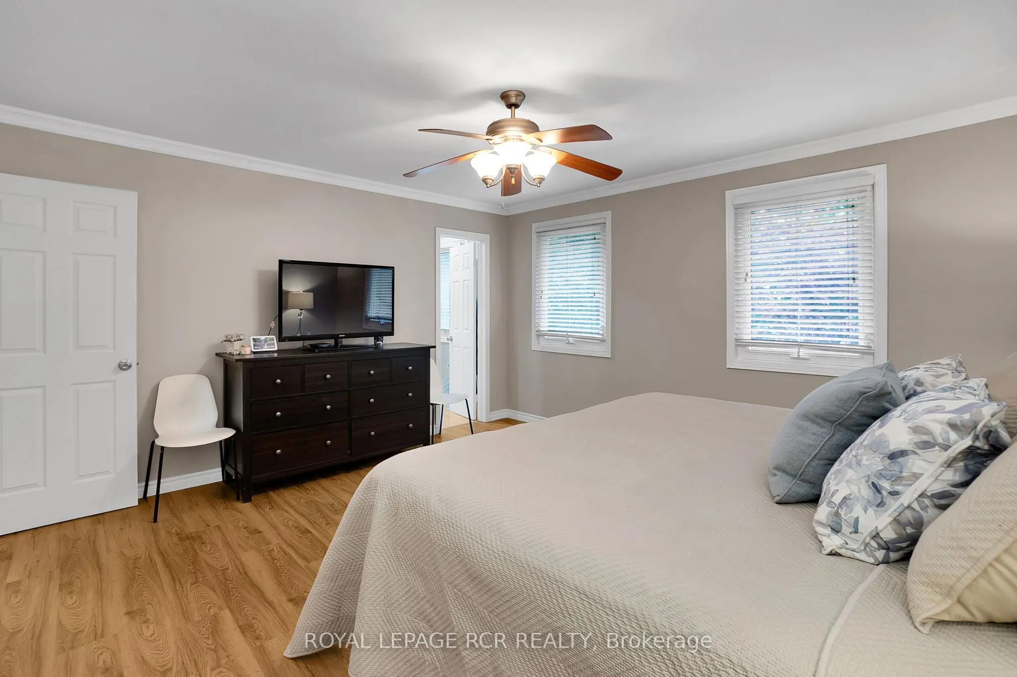 45 Westview Crescent