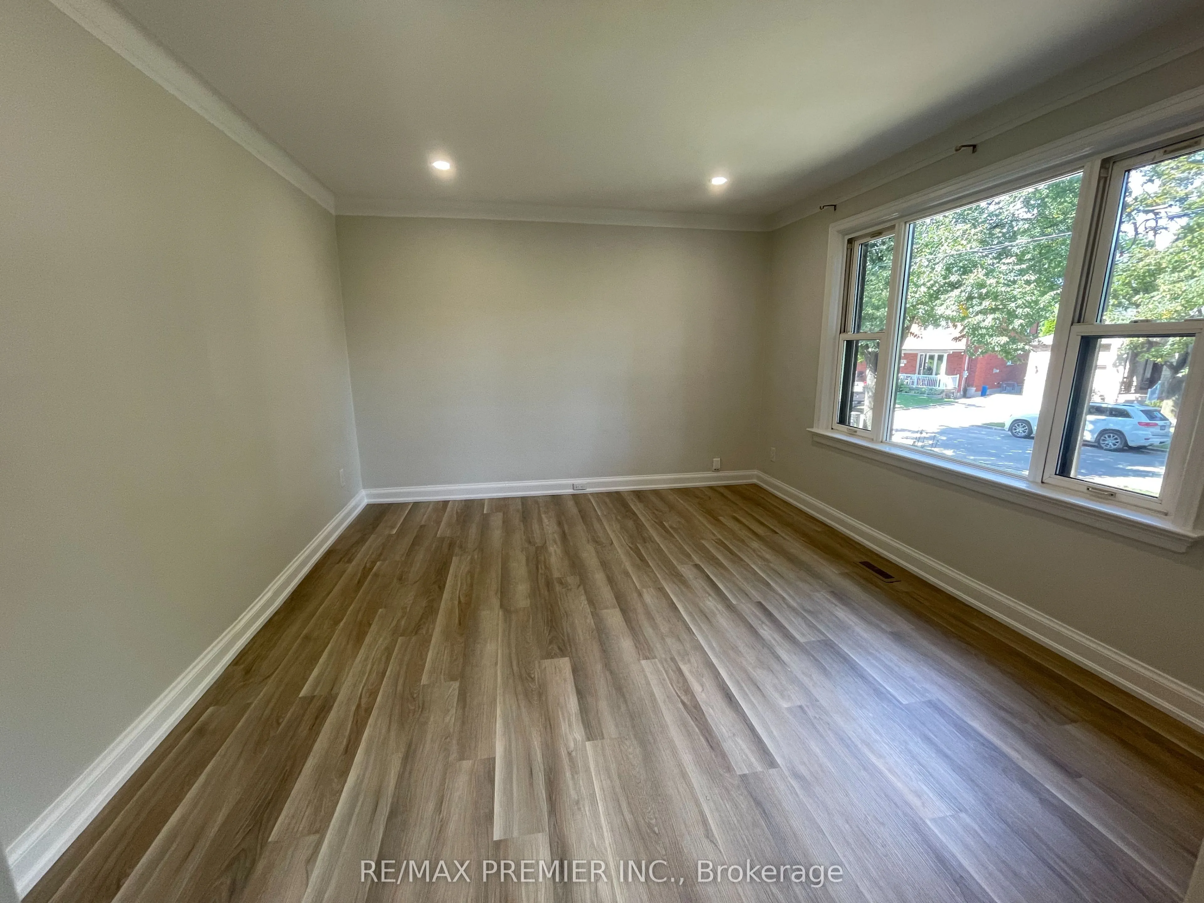 49 Lovilla Boulevard
