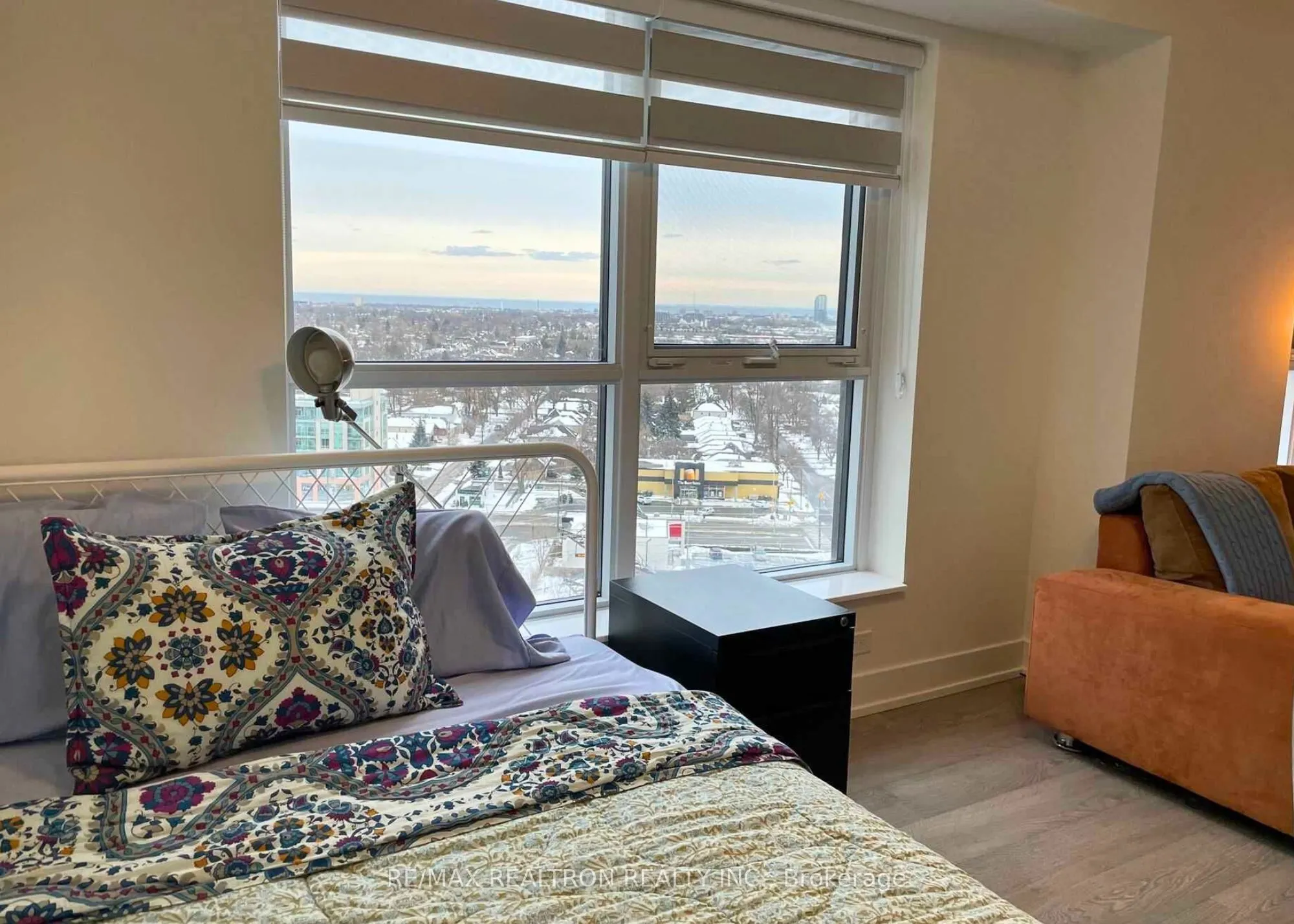 9 Mabelle Avenue, #1523