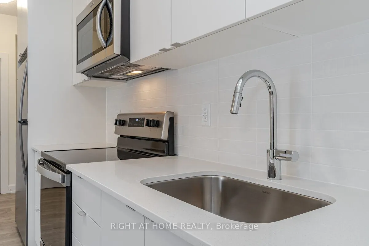 3200 William Coltson Avenue, #602