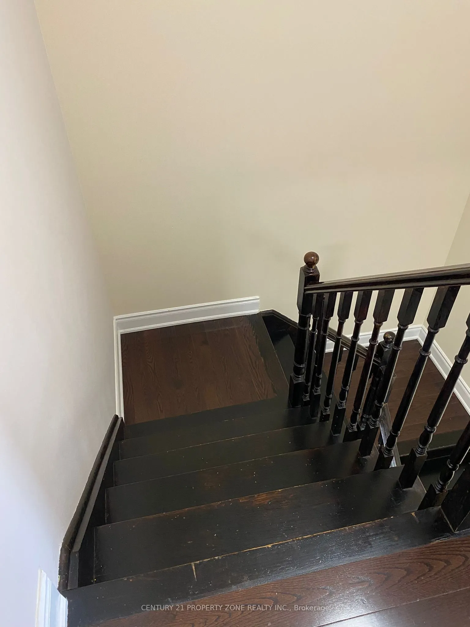 515 Lumberton Crescent