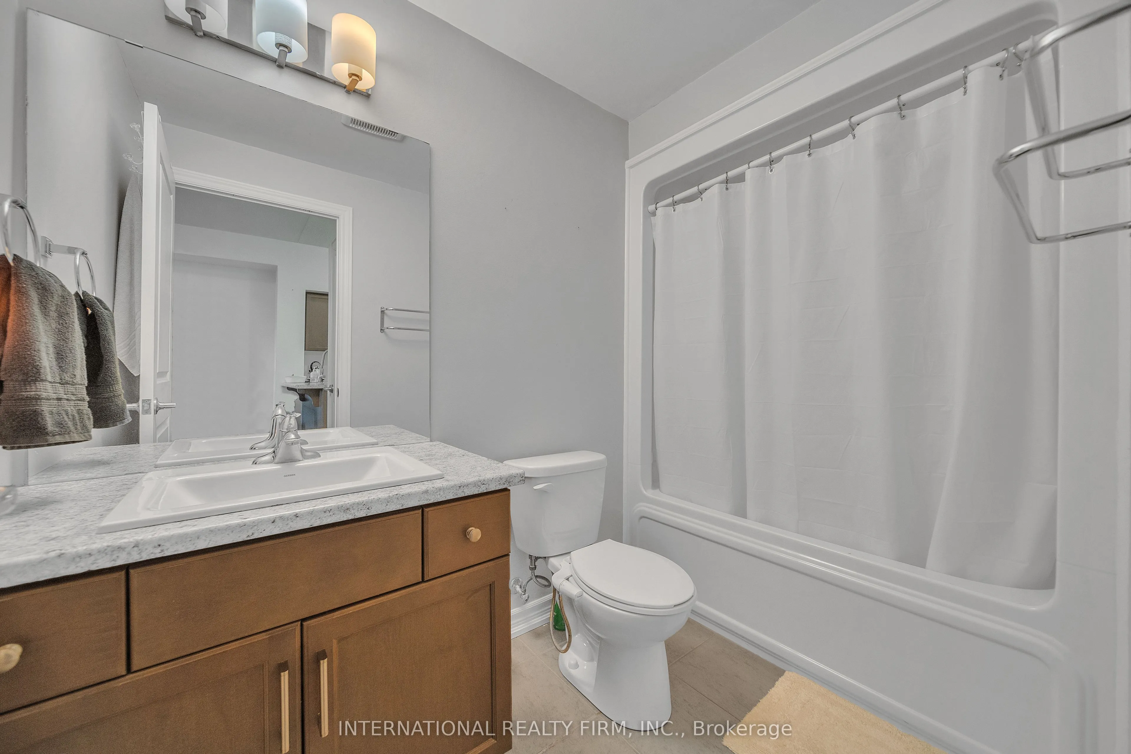 640 Sauve Street, #209