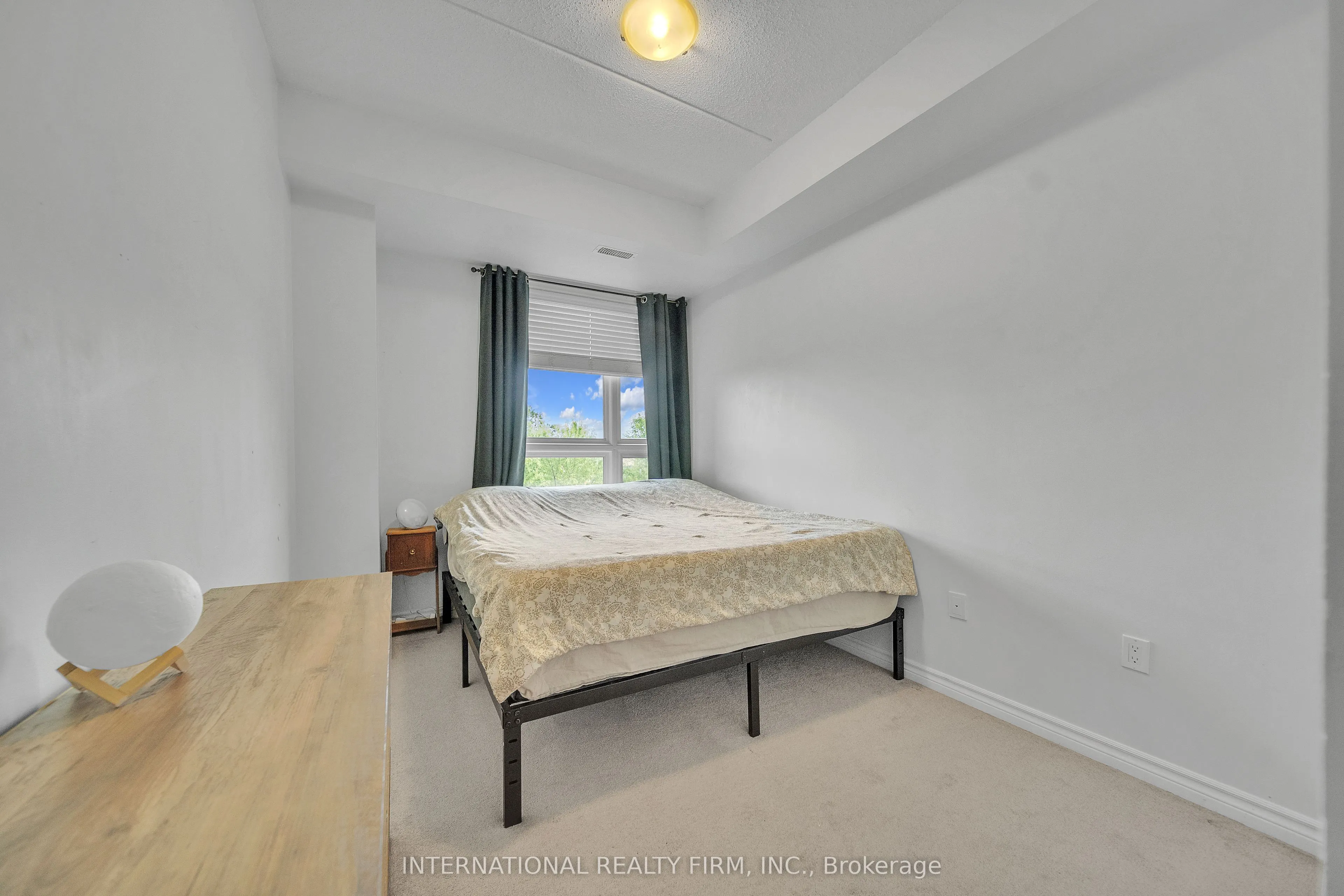 640 Sauve Street, #209