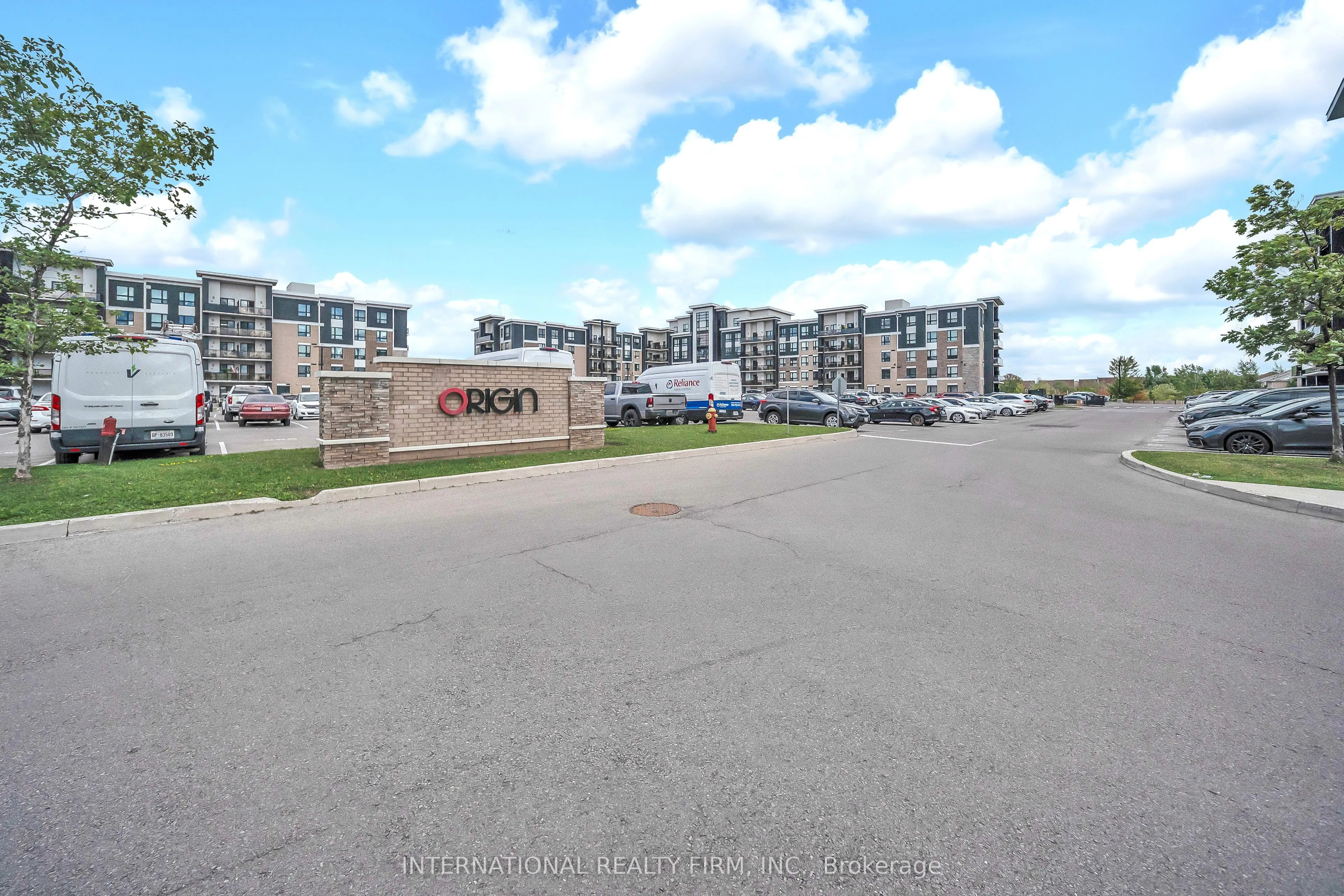 640 Sauve Street, #209
