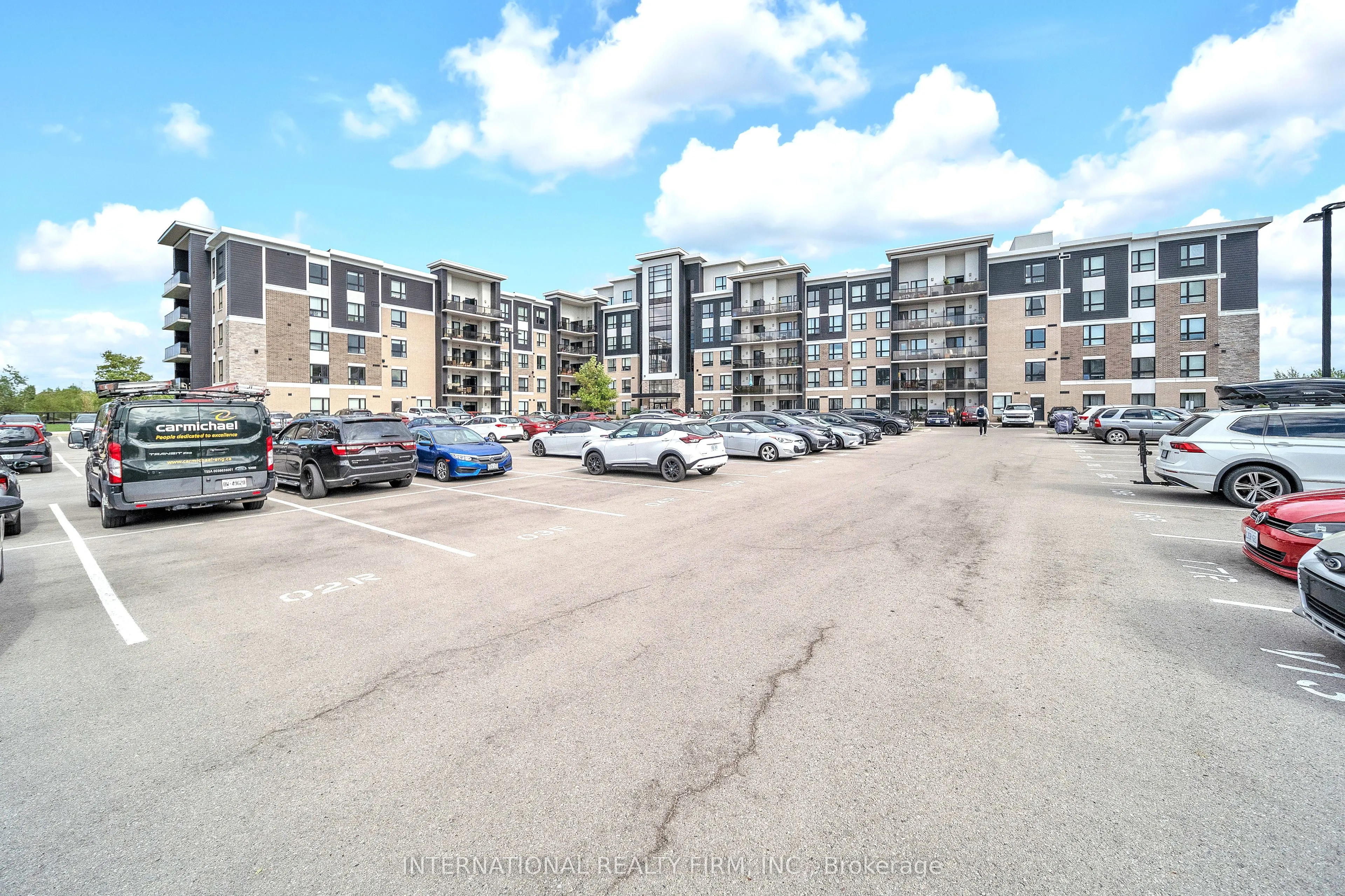 640 Sauve Street, #209