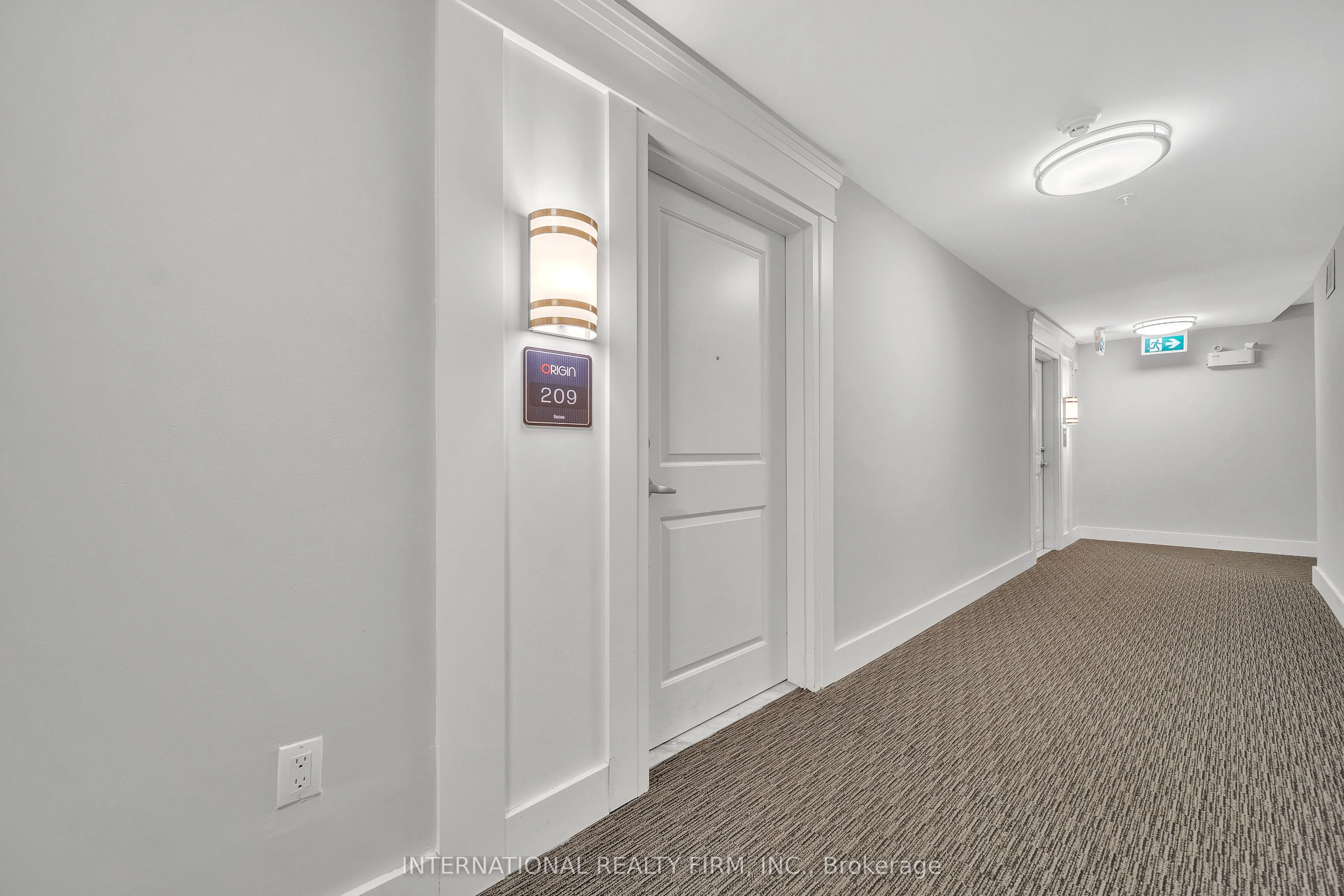 640 Sauve Street, #209