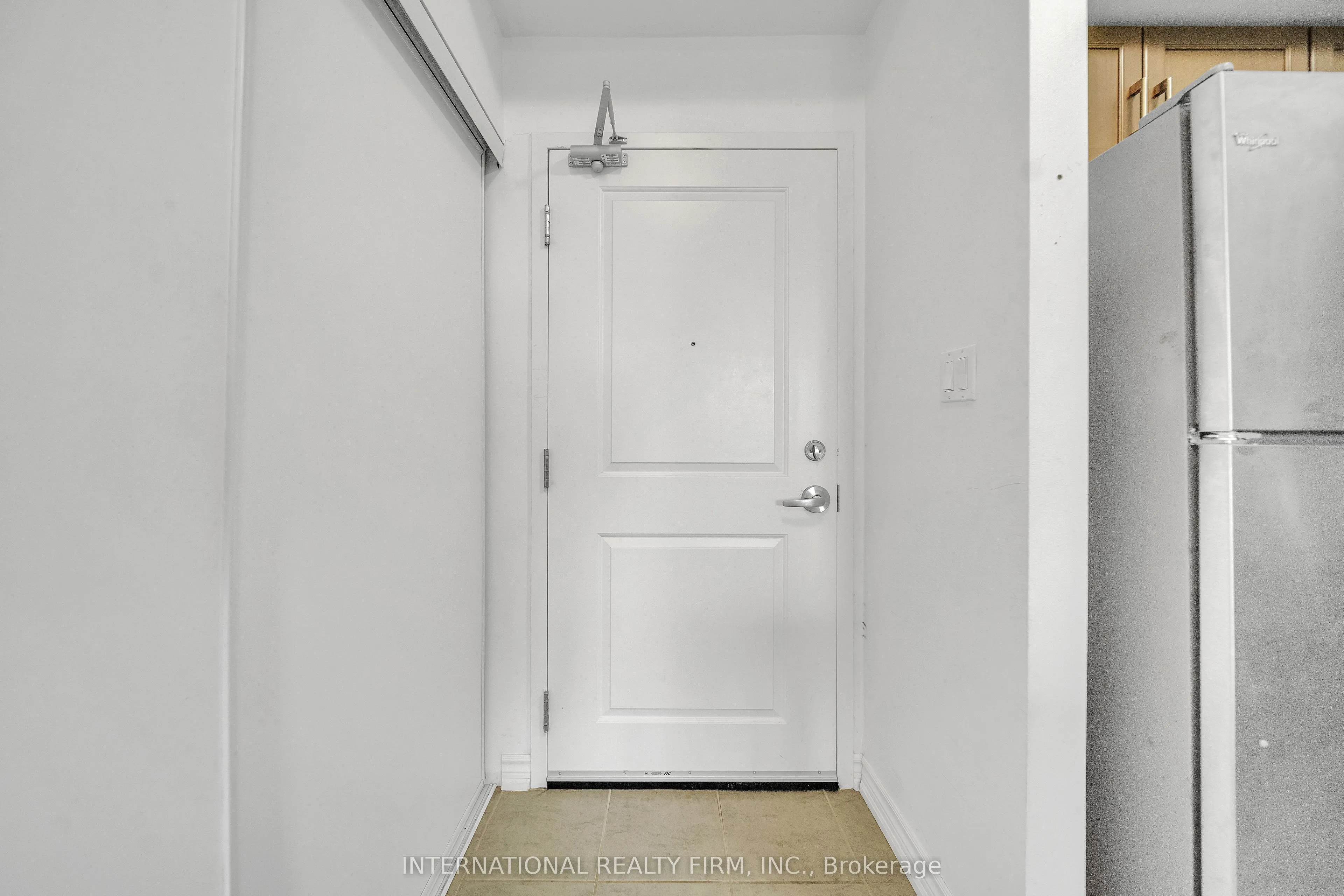 640 Sauve Street, #209