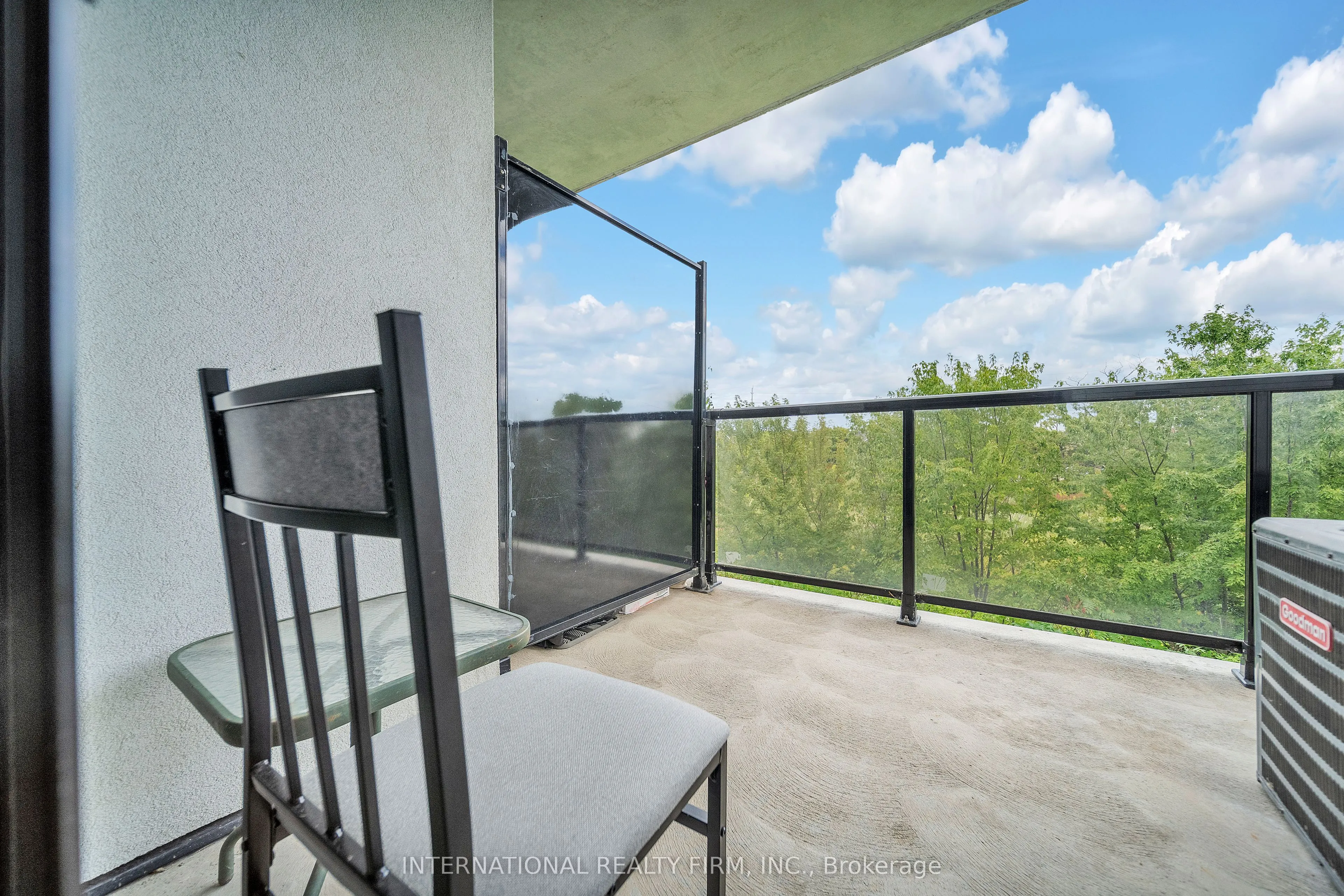 640 Sauve Street, #209