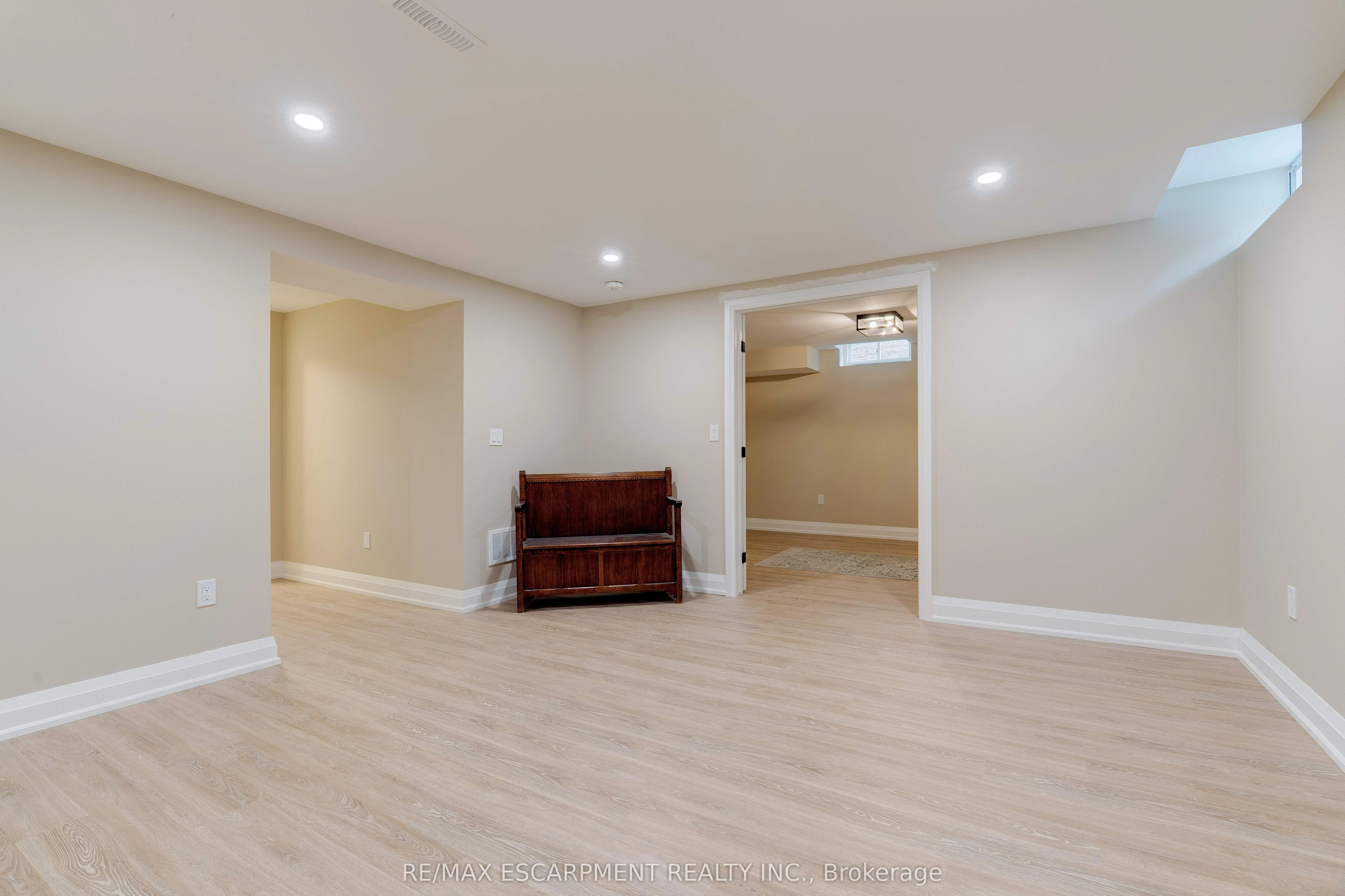 5255 Lakeshore Road, #57