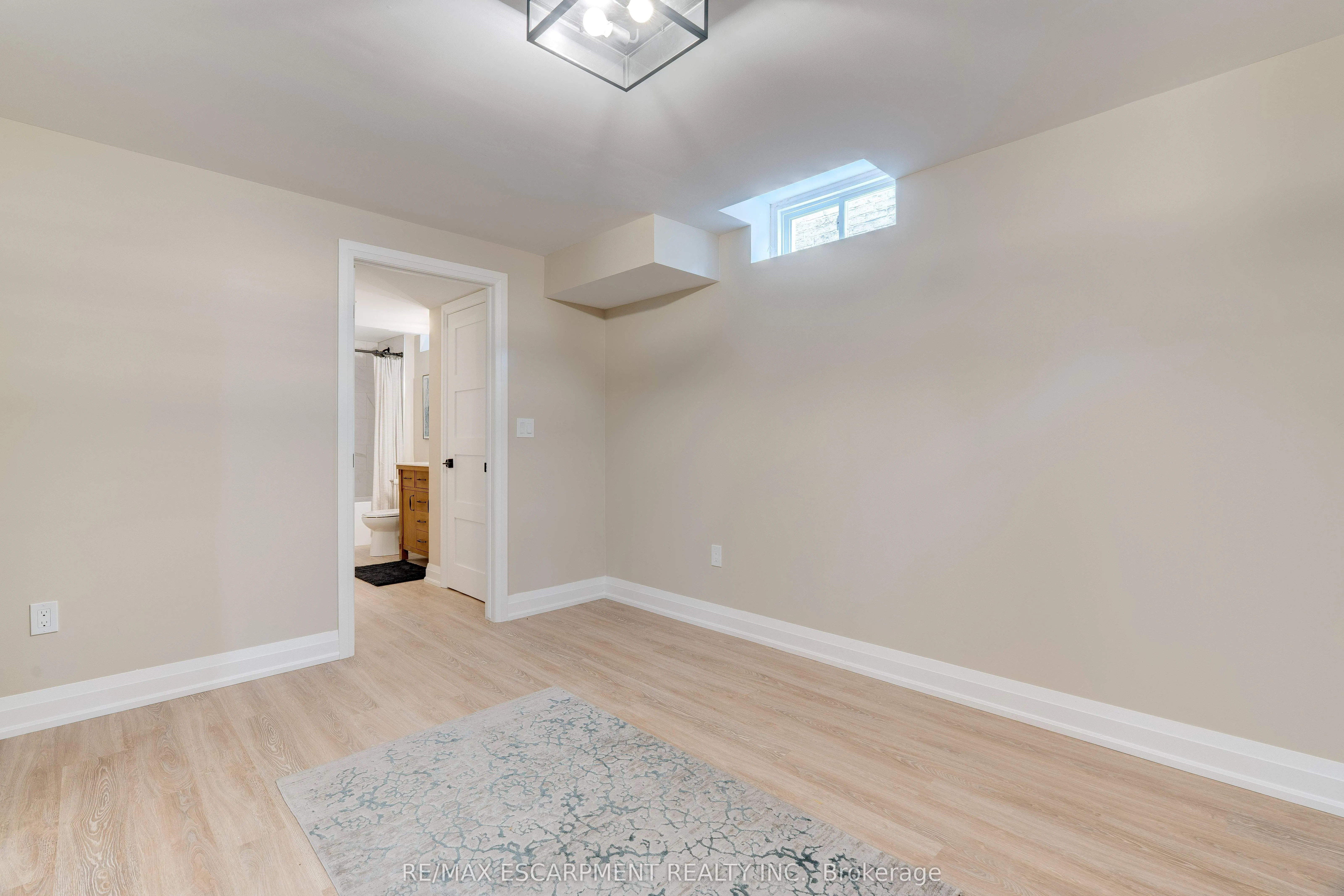 5255 Lakeshore Road, #57