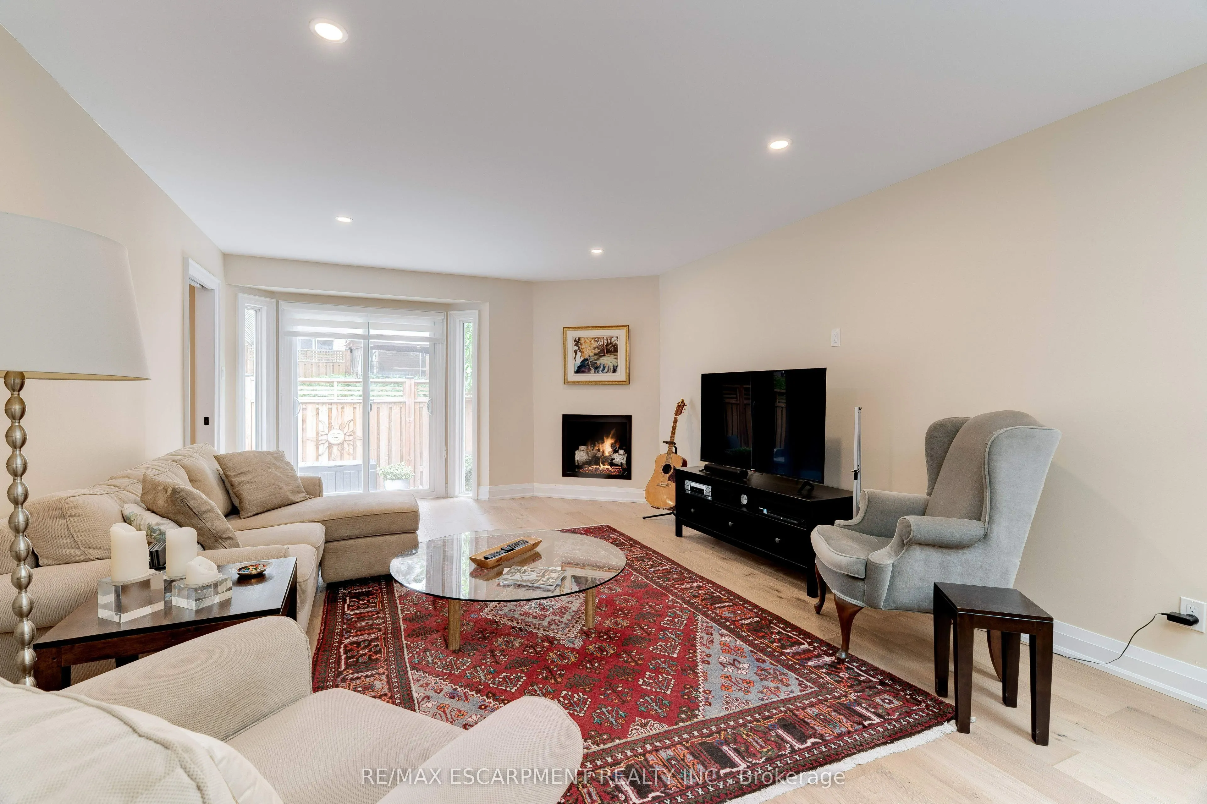 5255 Lakeshore Road, #57