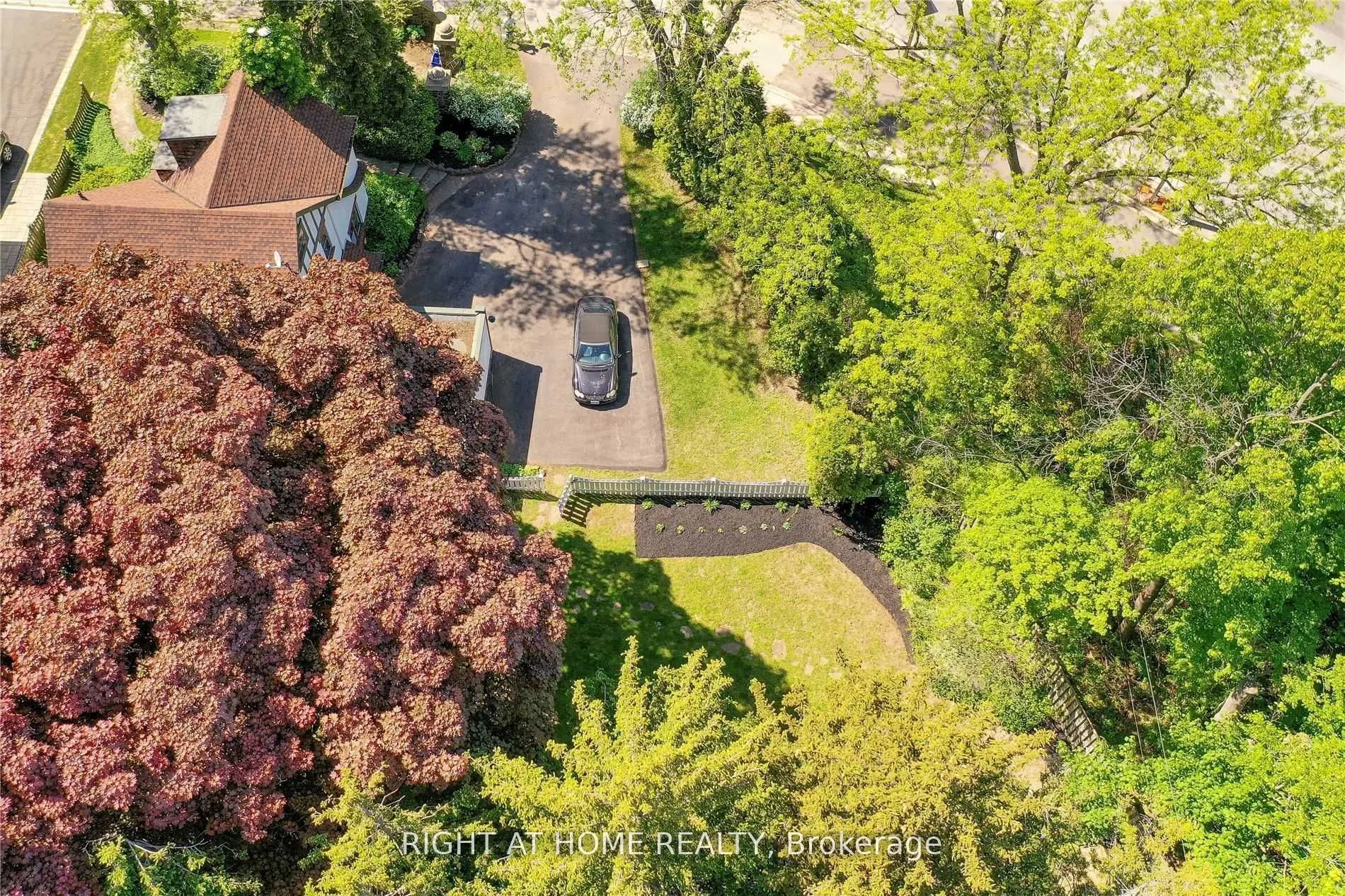 1064 Mohawk Road