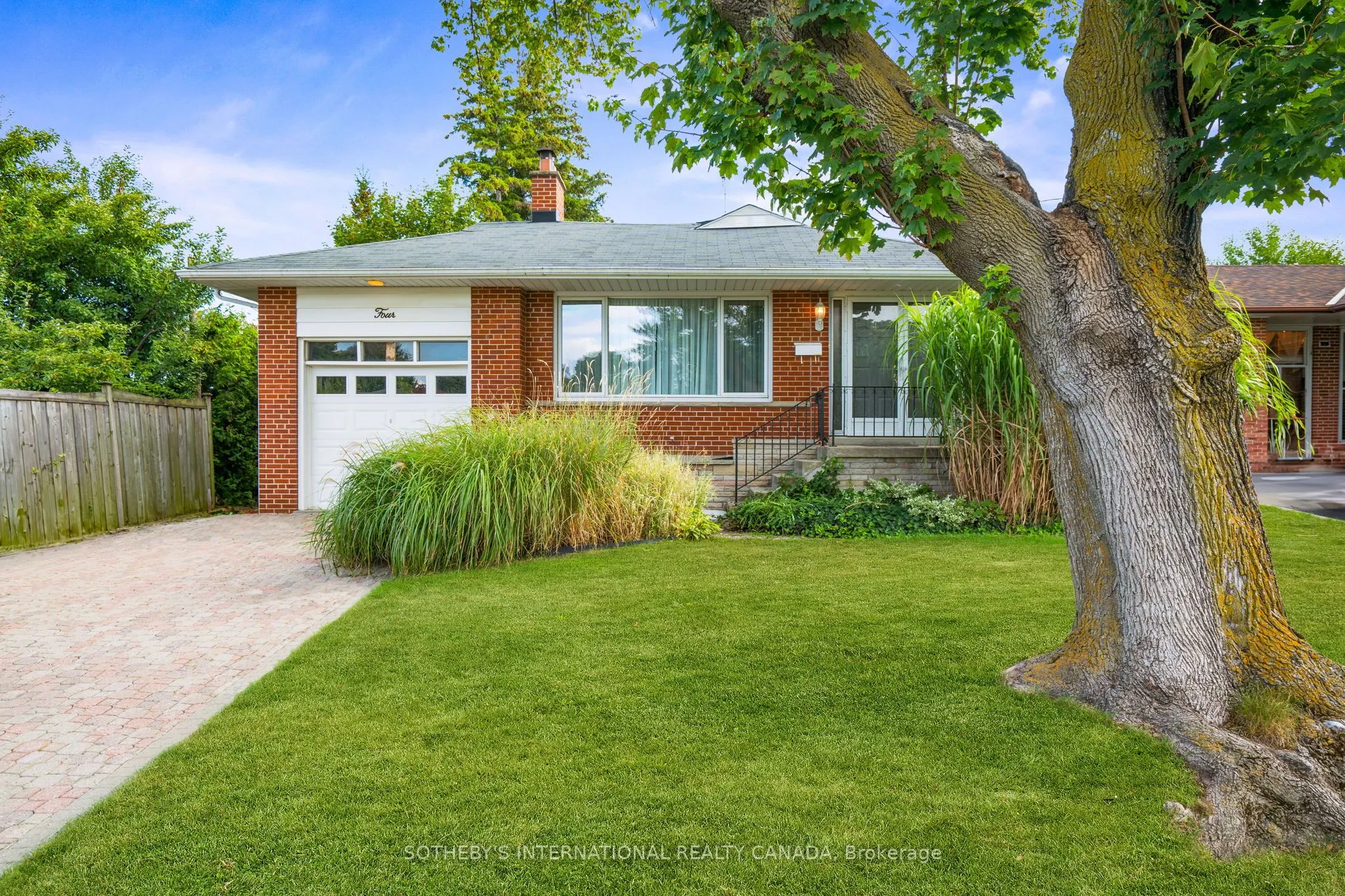 4 Ruscoe Crescent
