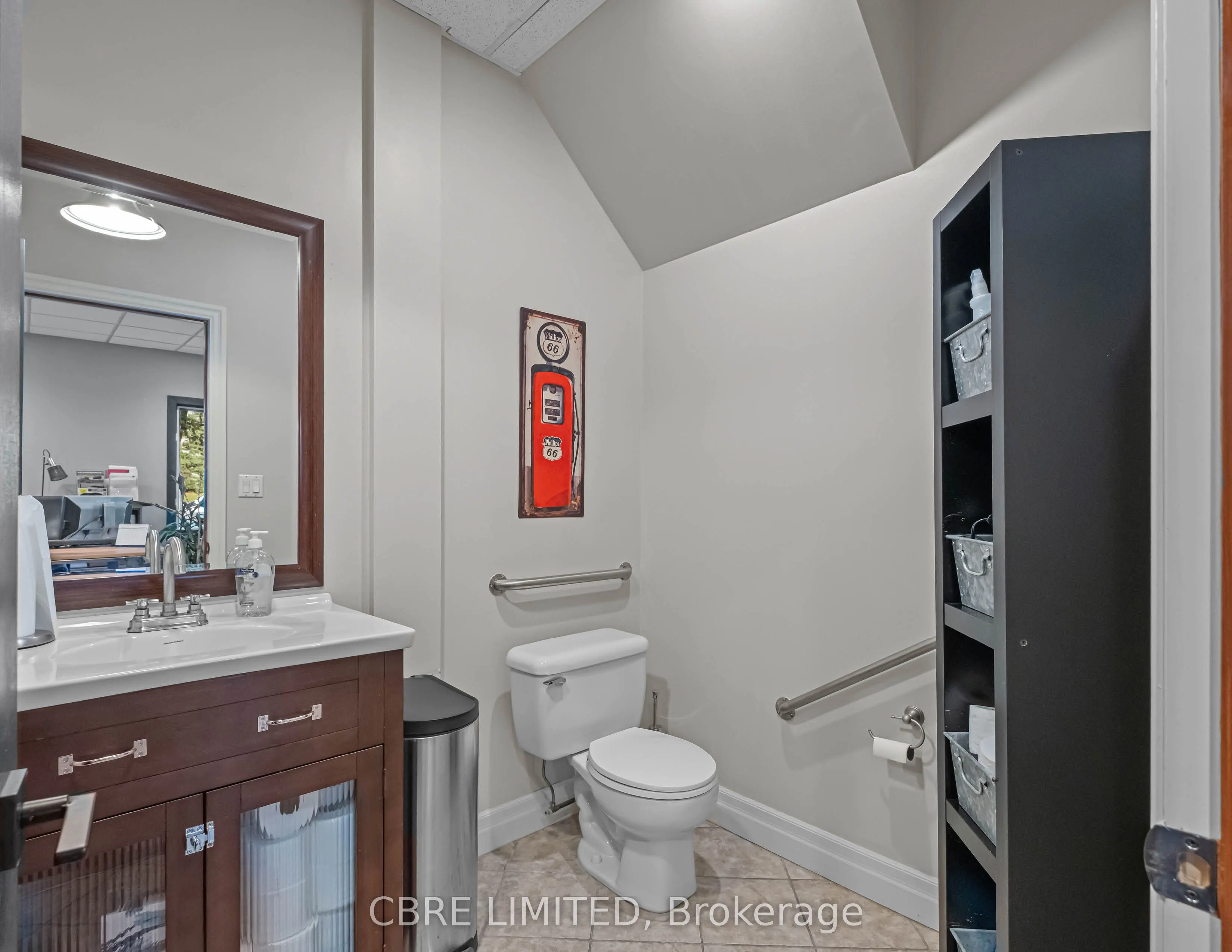 1290 Cornwall Road, #A