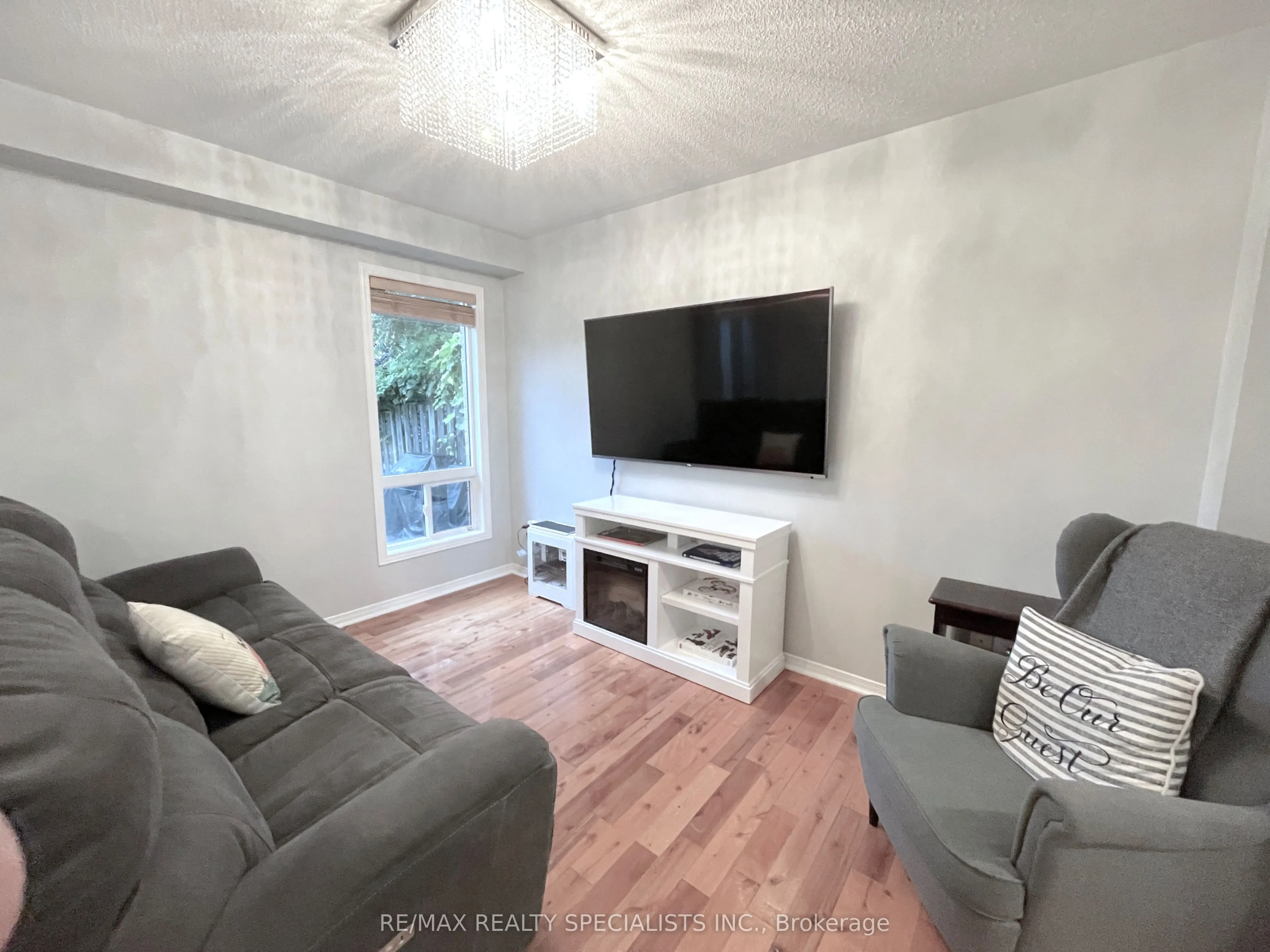 1726 Creek Way