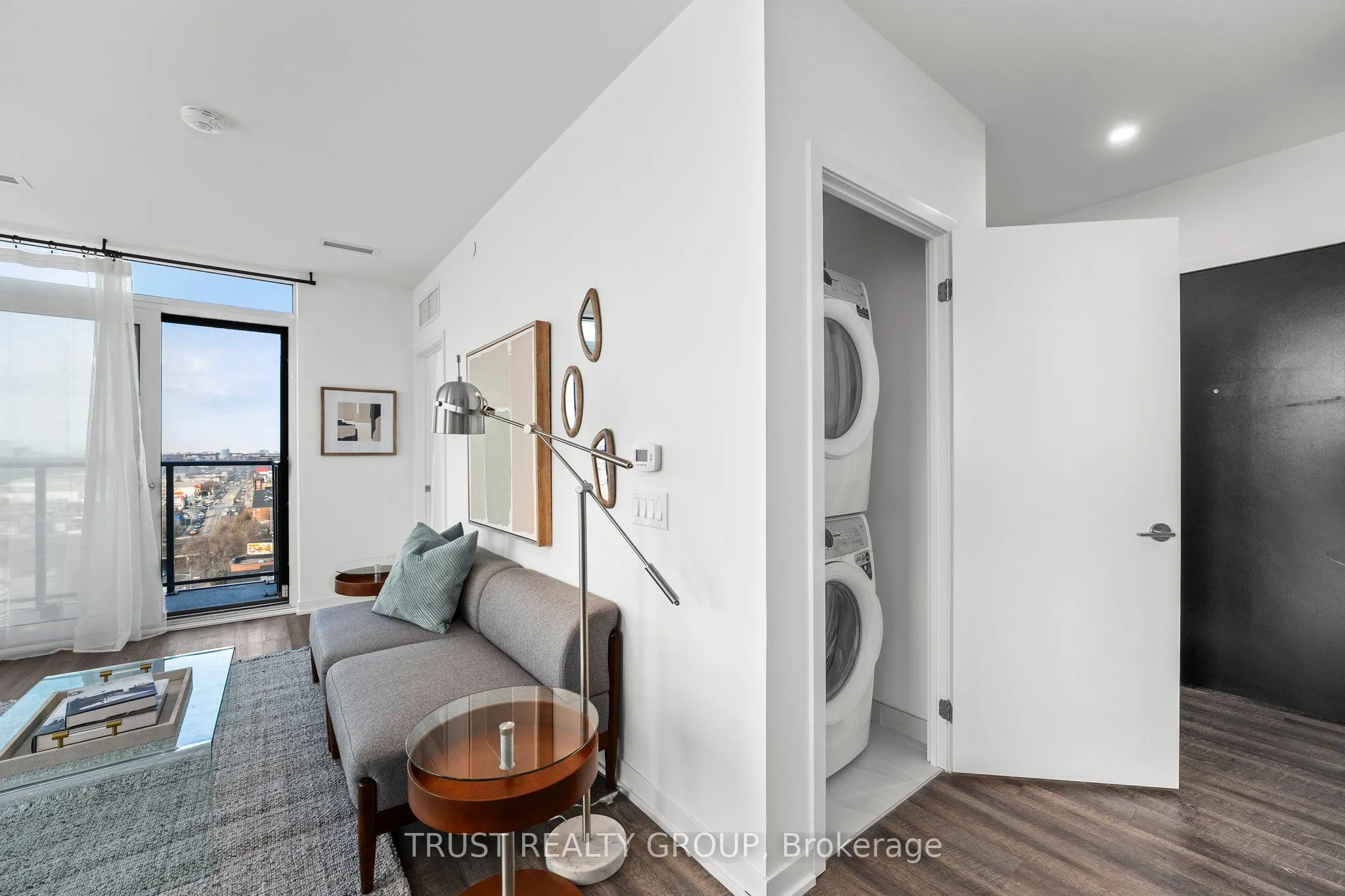 1808 St. Clair Avenue W, #1104
