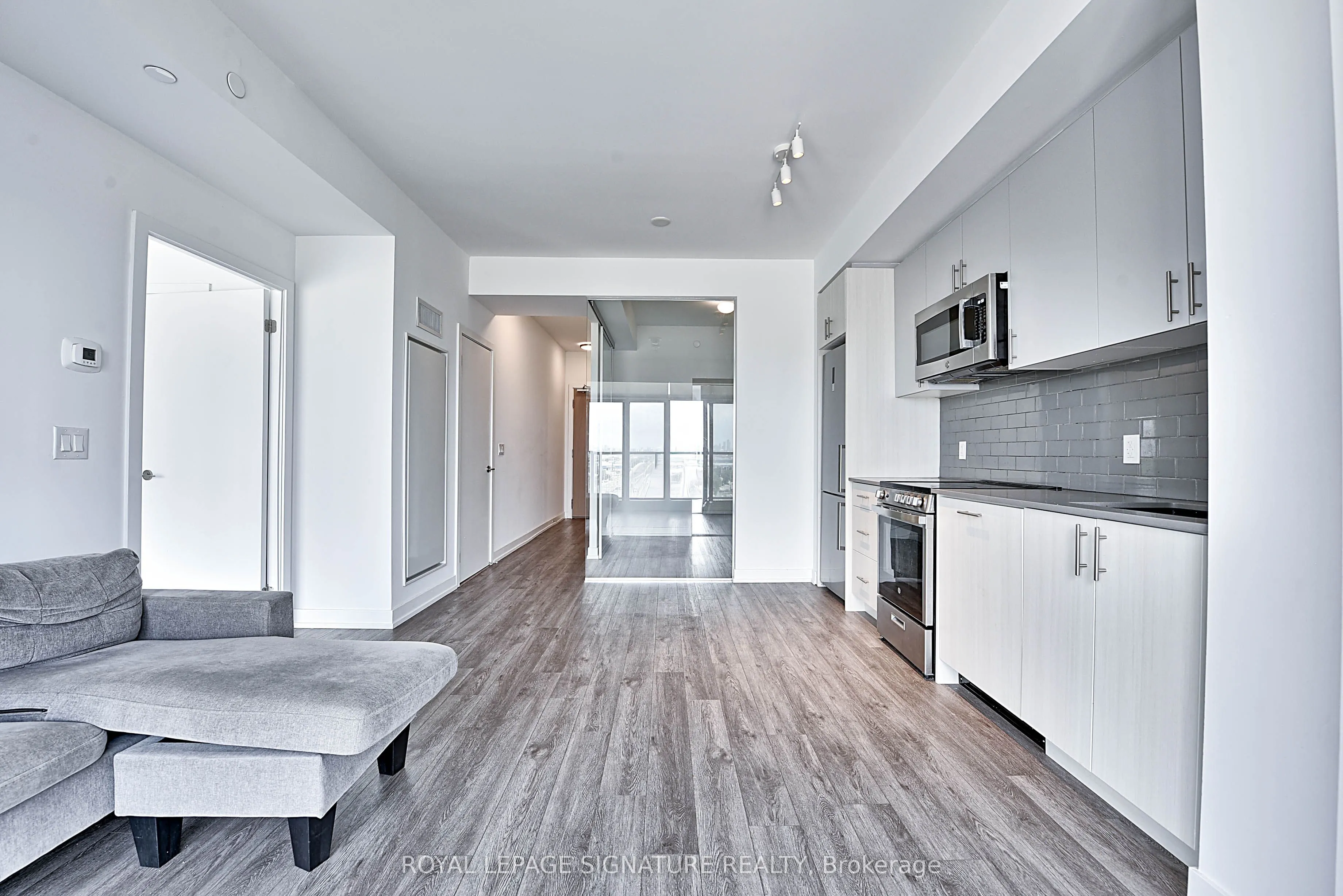 1195 The Queensway, #901