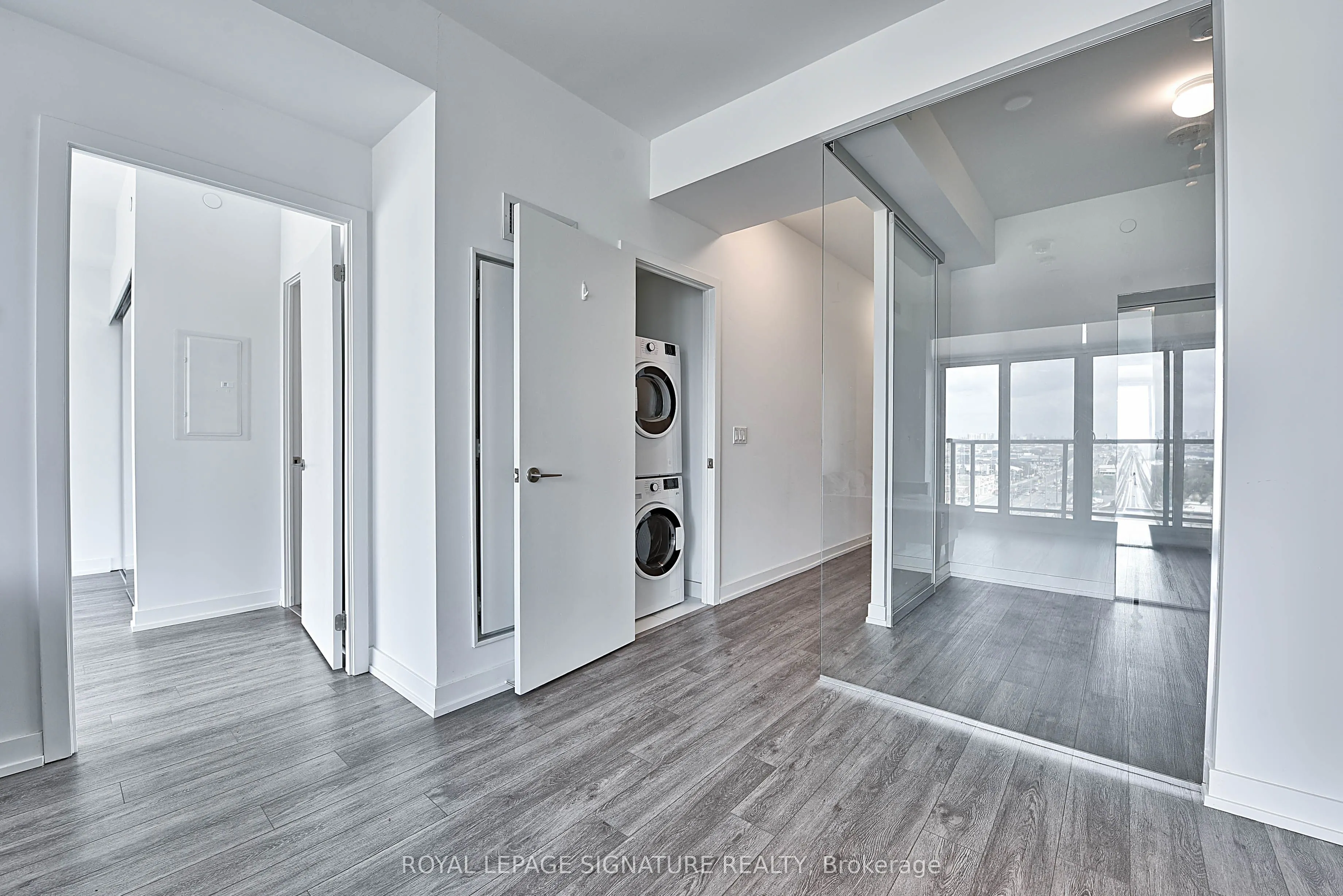 1195 The Queensway, #901