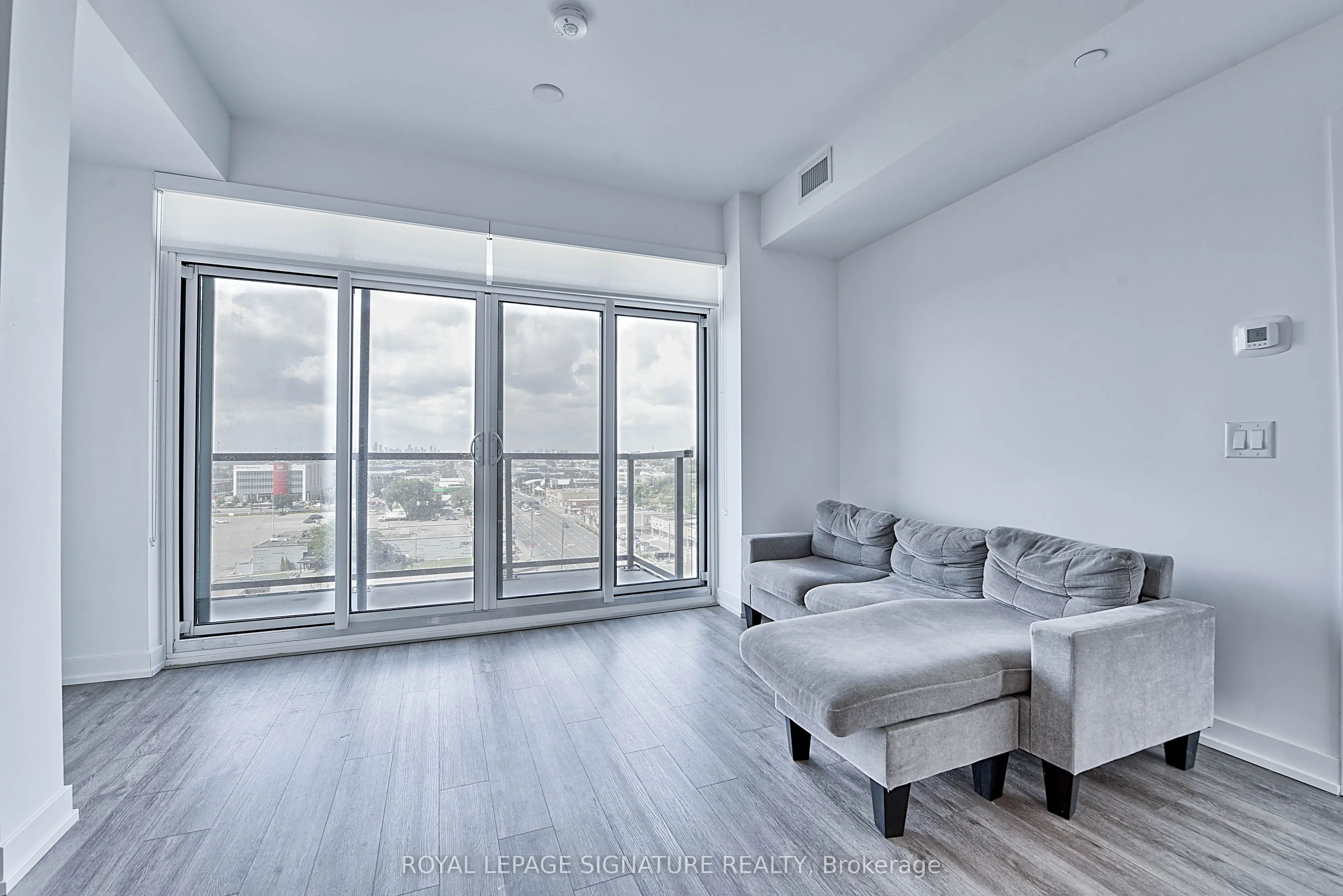 1195 The Queensway, #901