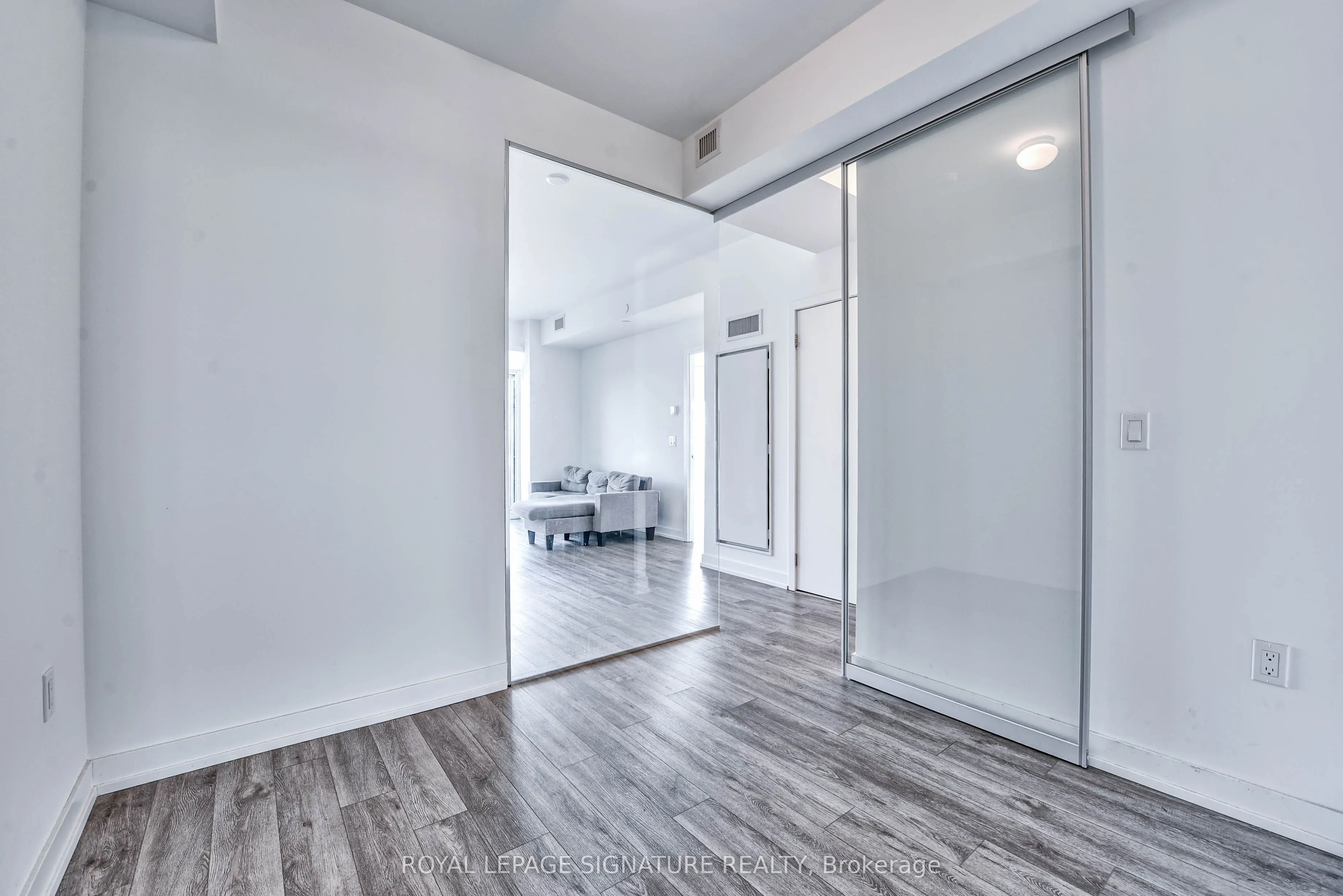 1195 The Queensway, #901
