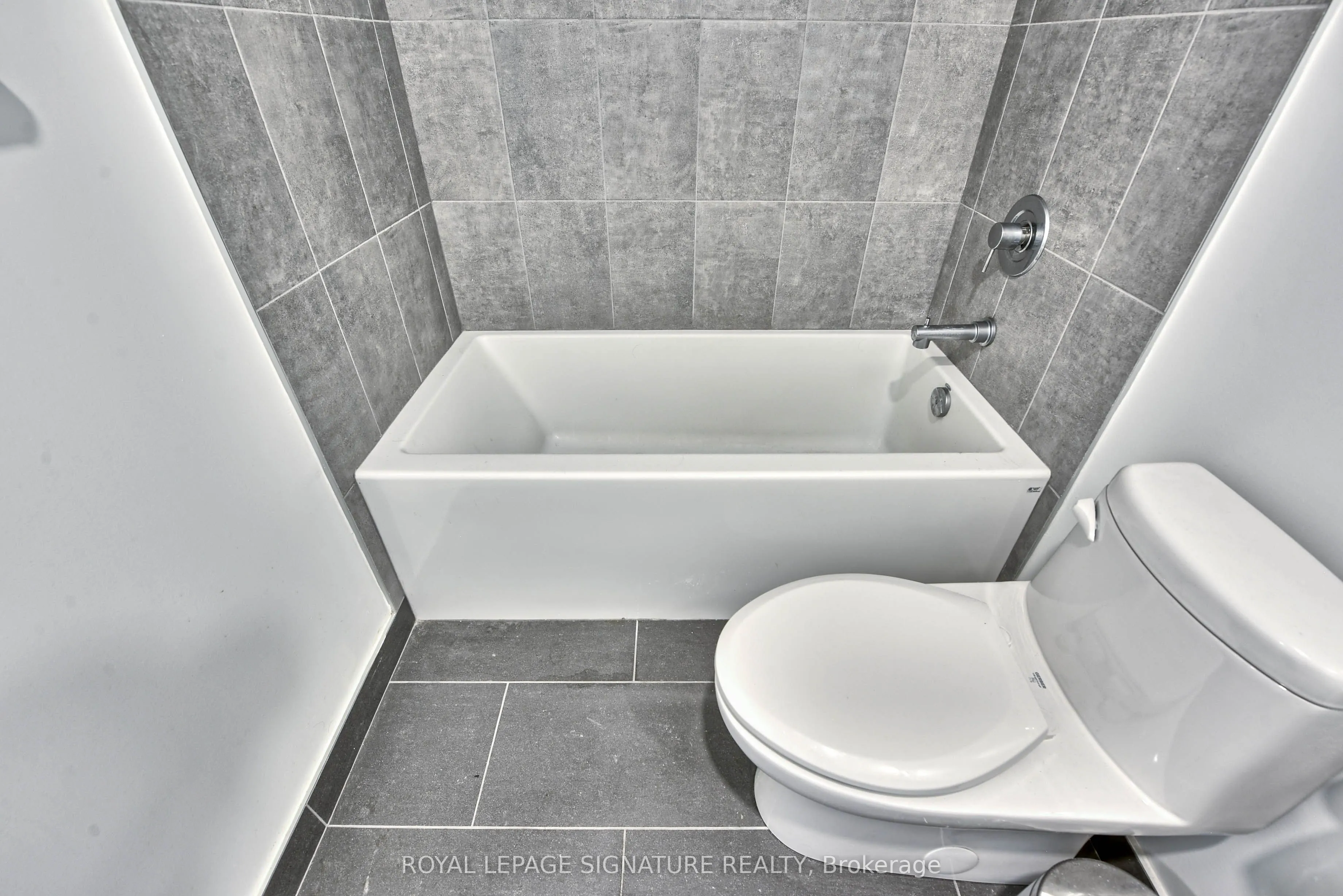 1195 The Queensway, #901