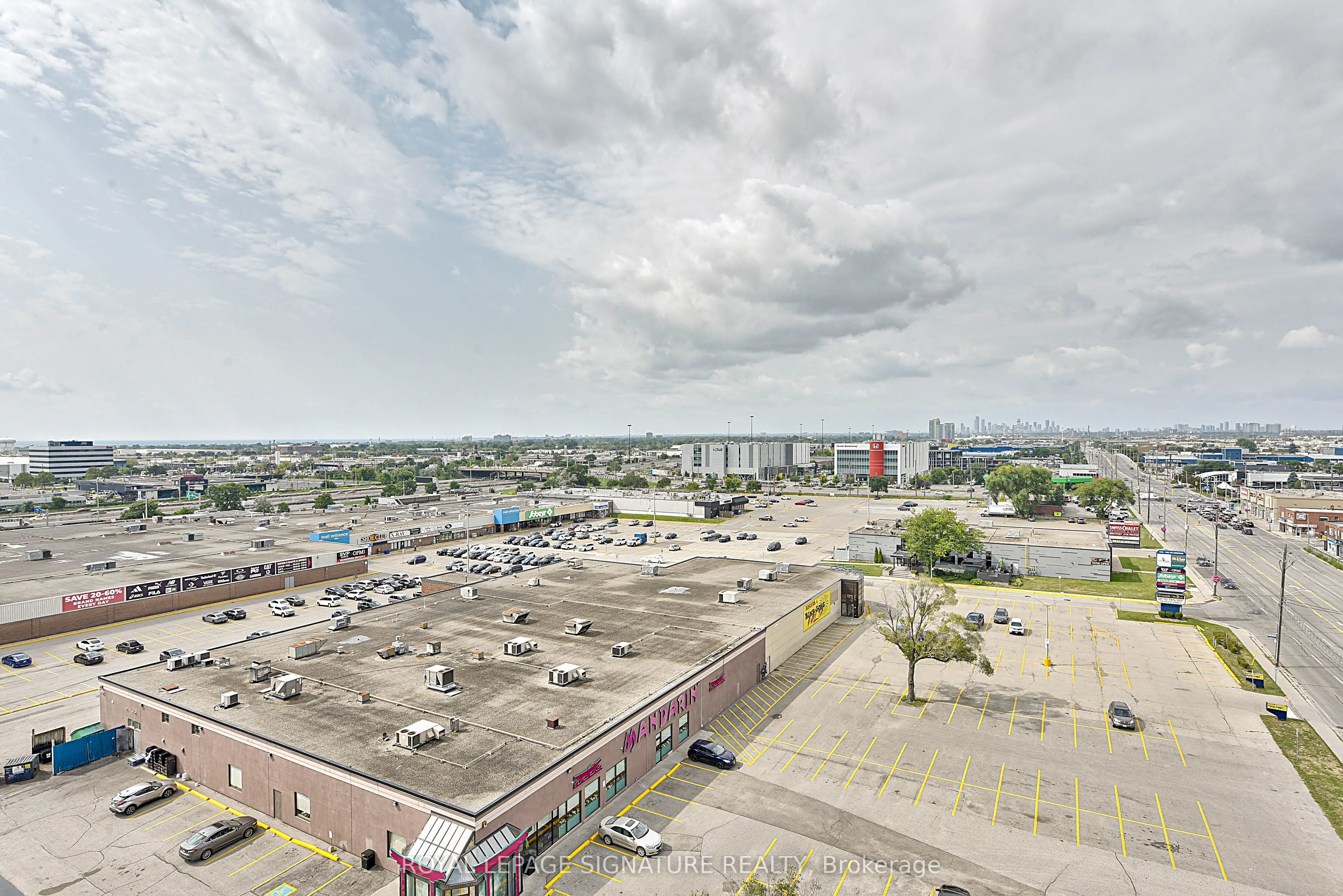 1195 The Queensway, #901