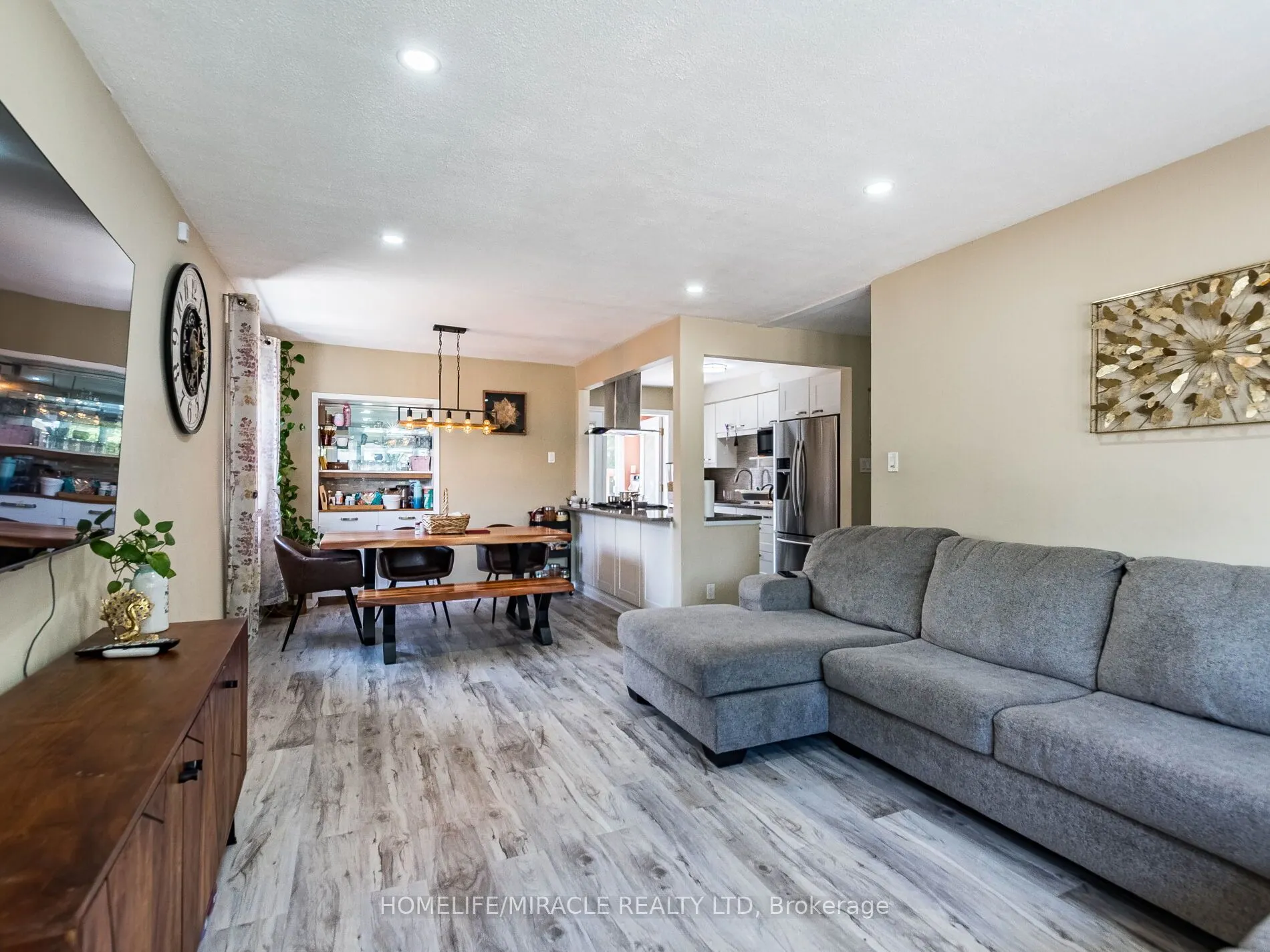 37 Vista Drive