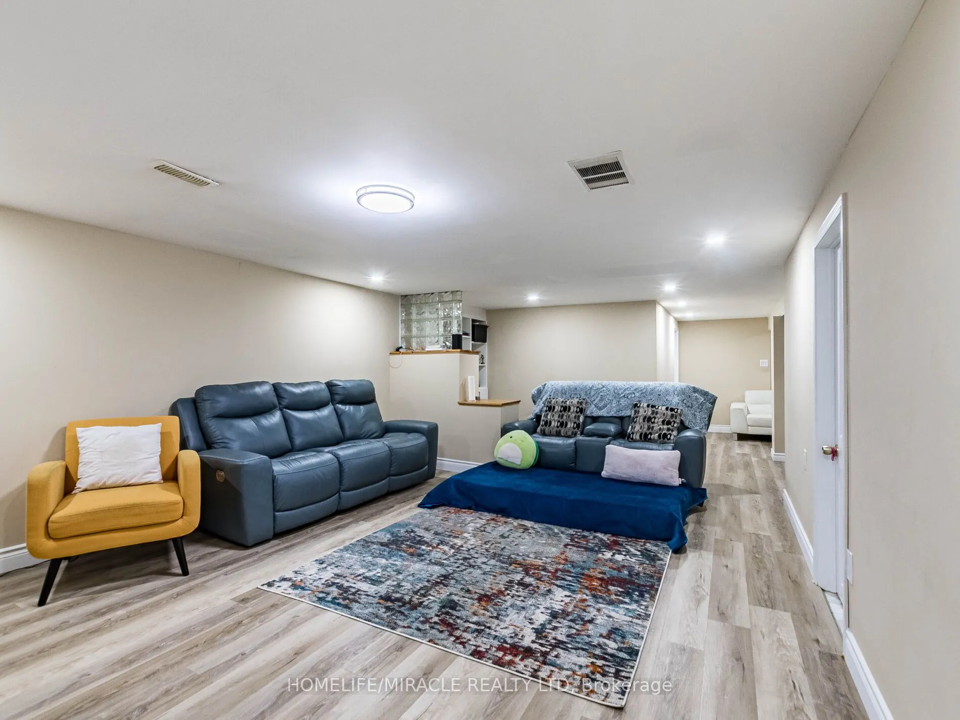 37 Vista Drive