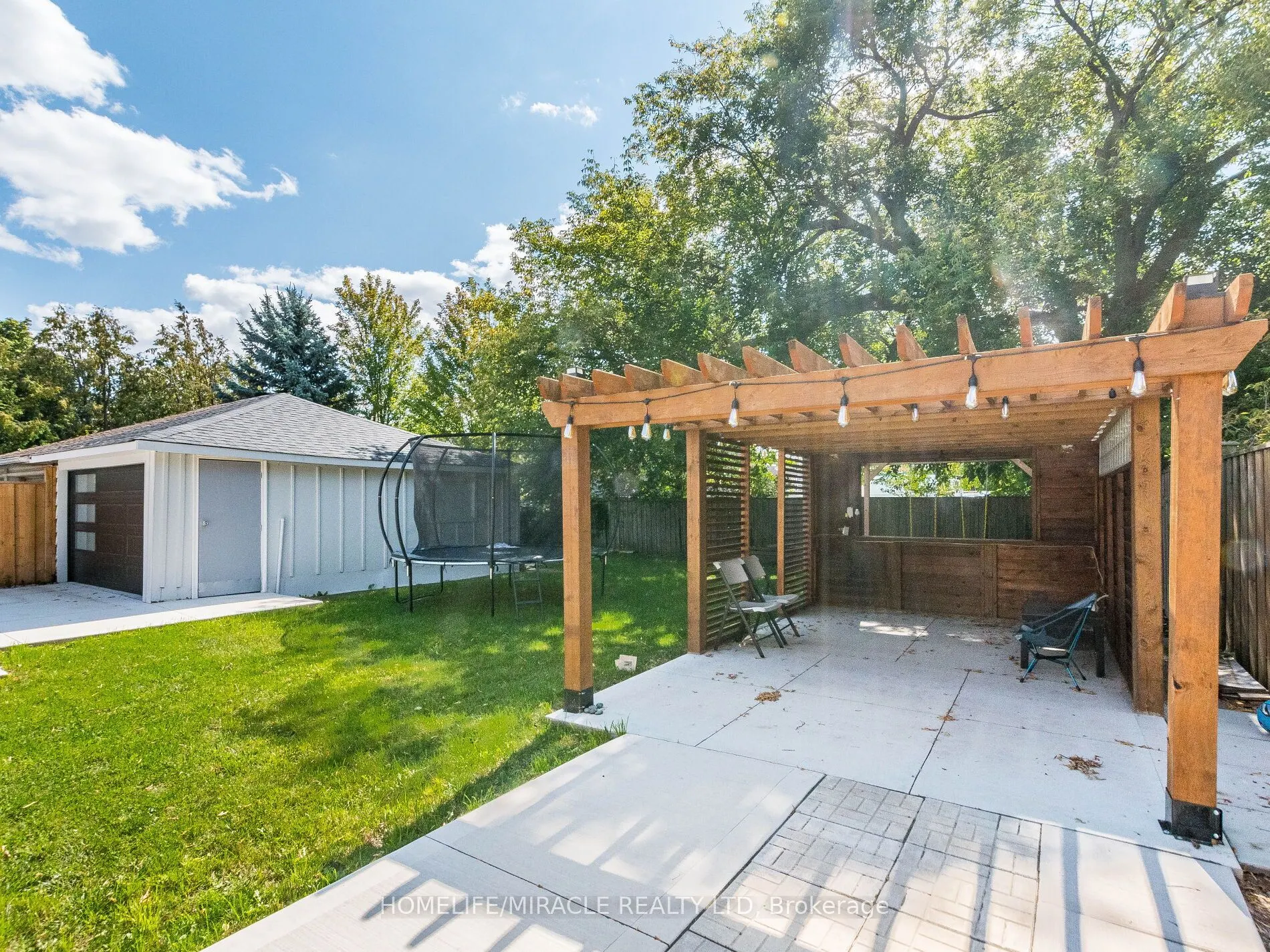 37 Vista Drive