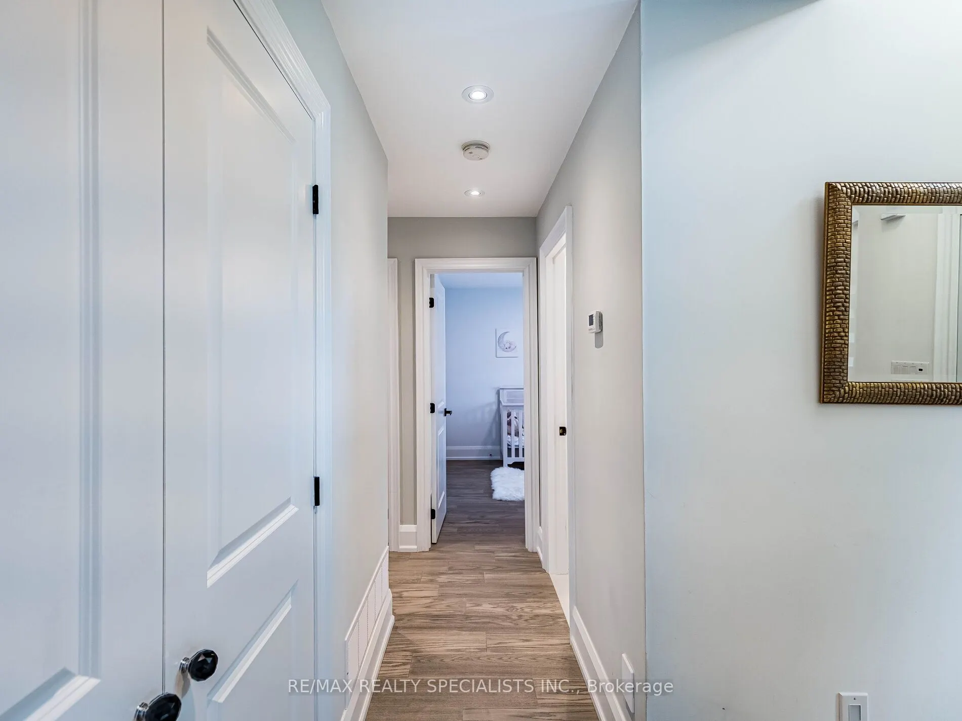 16 Lesbury Avenue