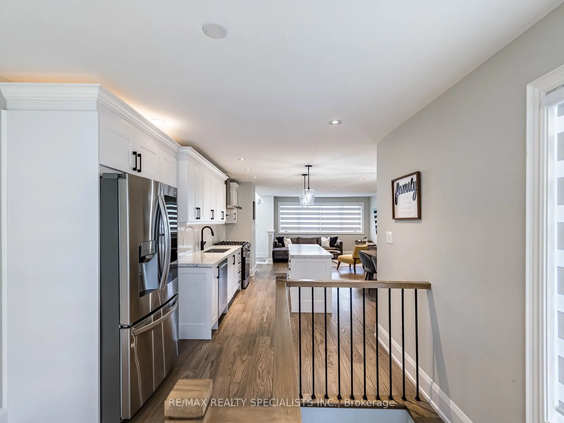 16 Lesbury Avenue
