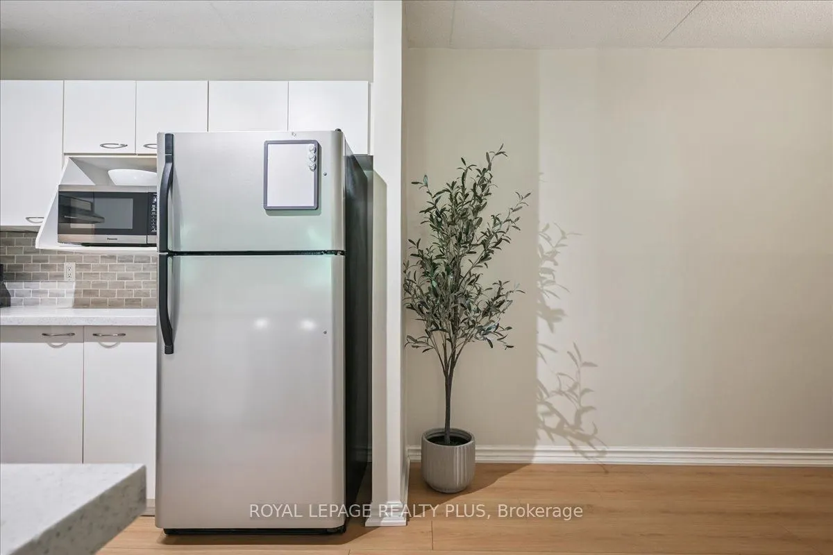 2030 Cleaver Avenue, #201