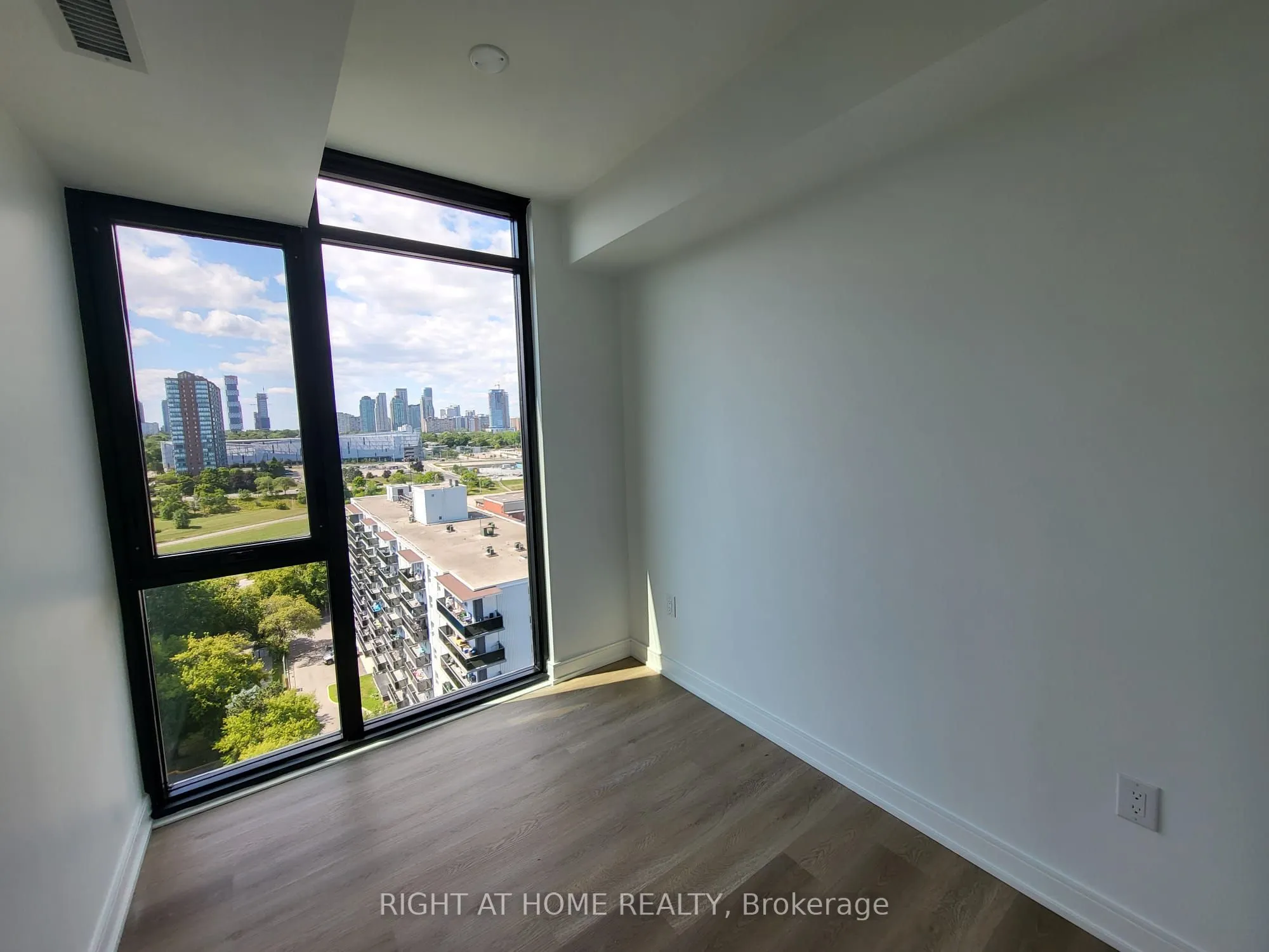 3009 Novar Road, #1415