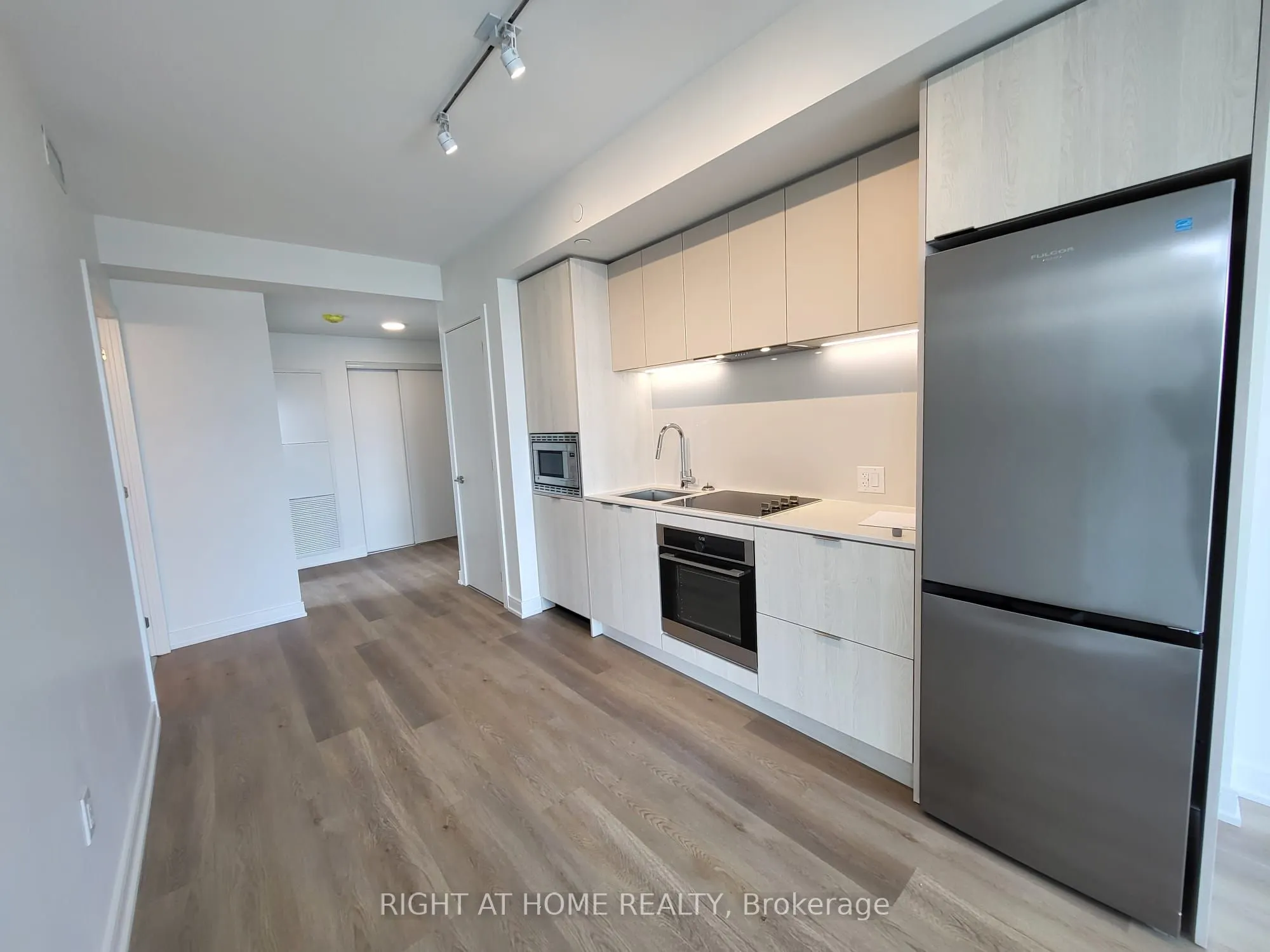 3009 Novar Road, #1415