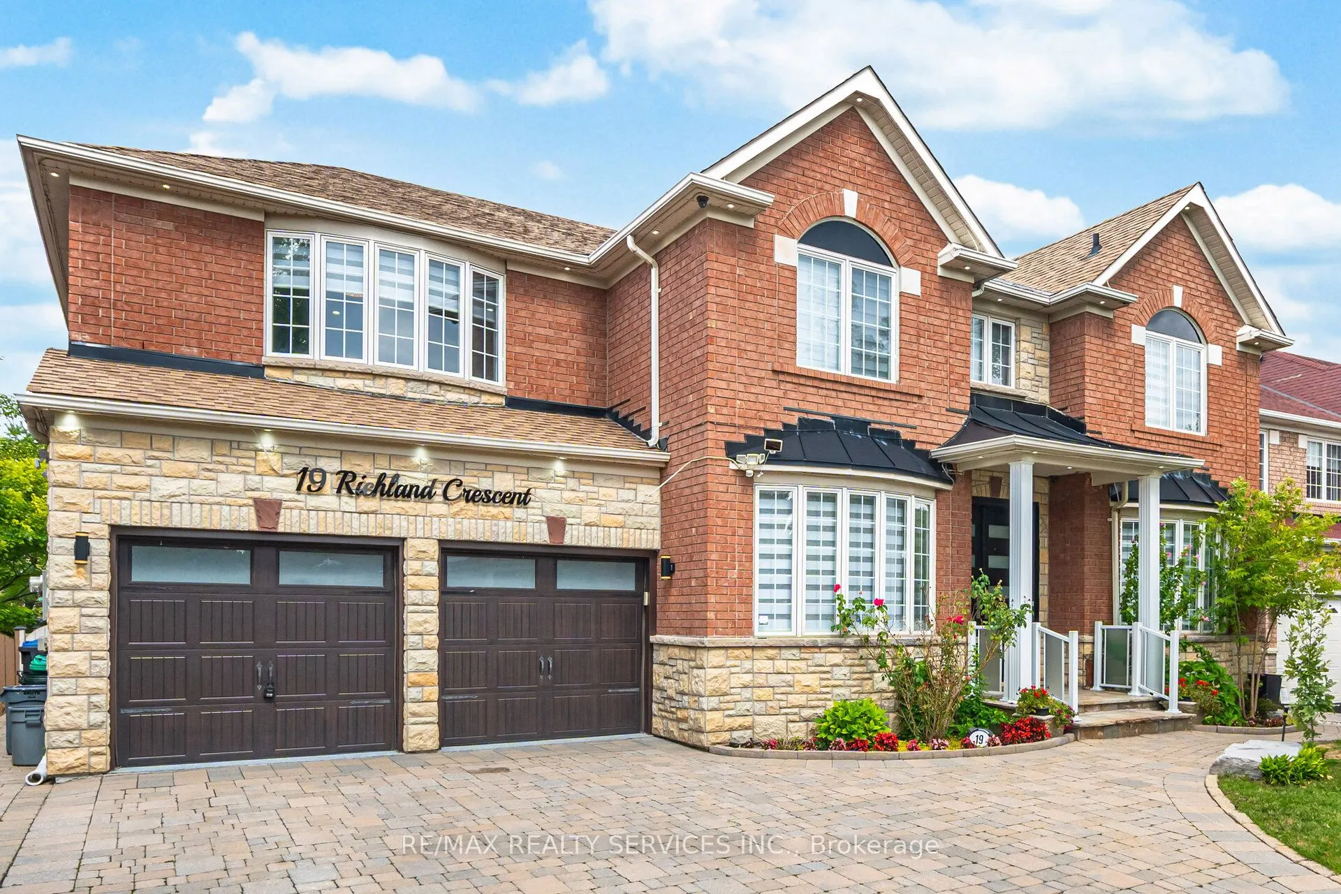 19 Richland Crescent