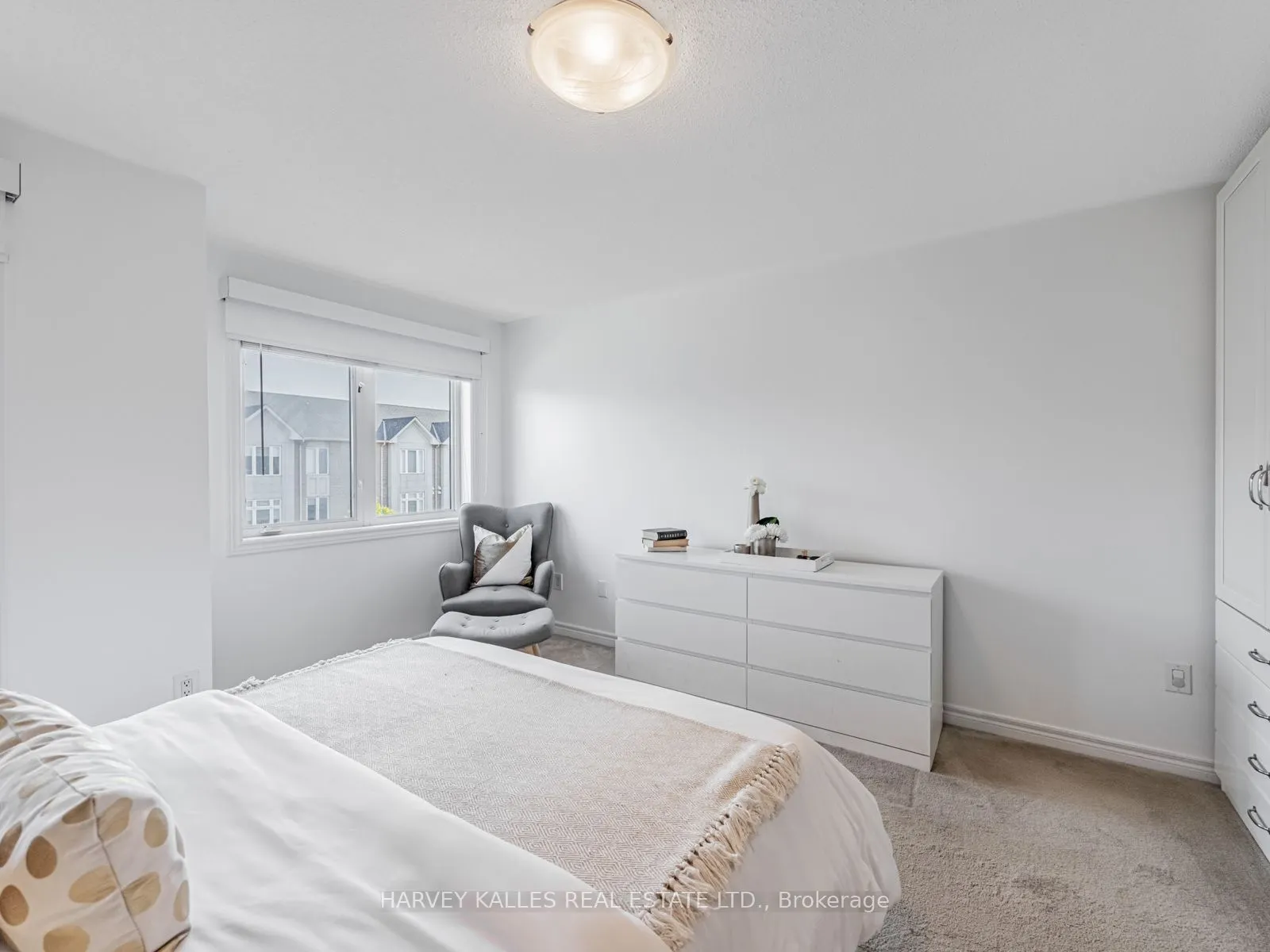 52 Market Garden Mews