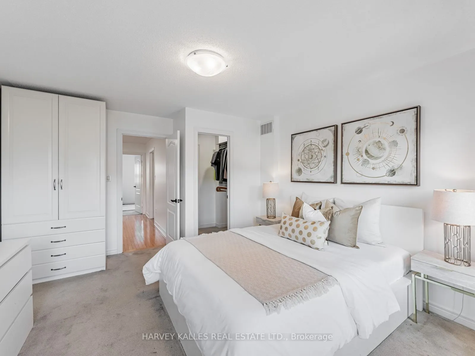 52 Market Garden Mews