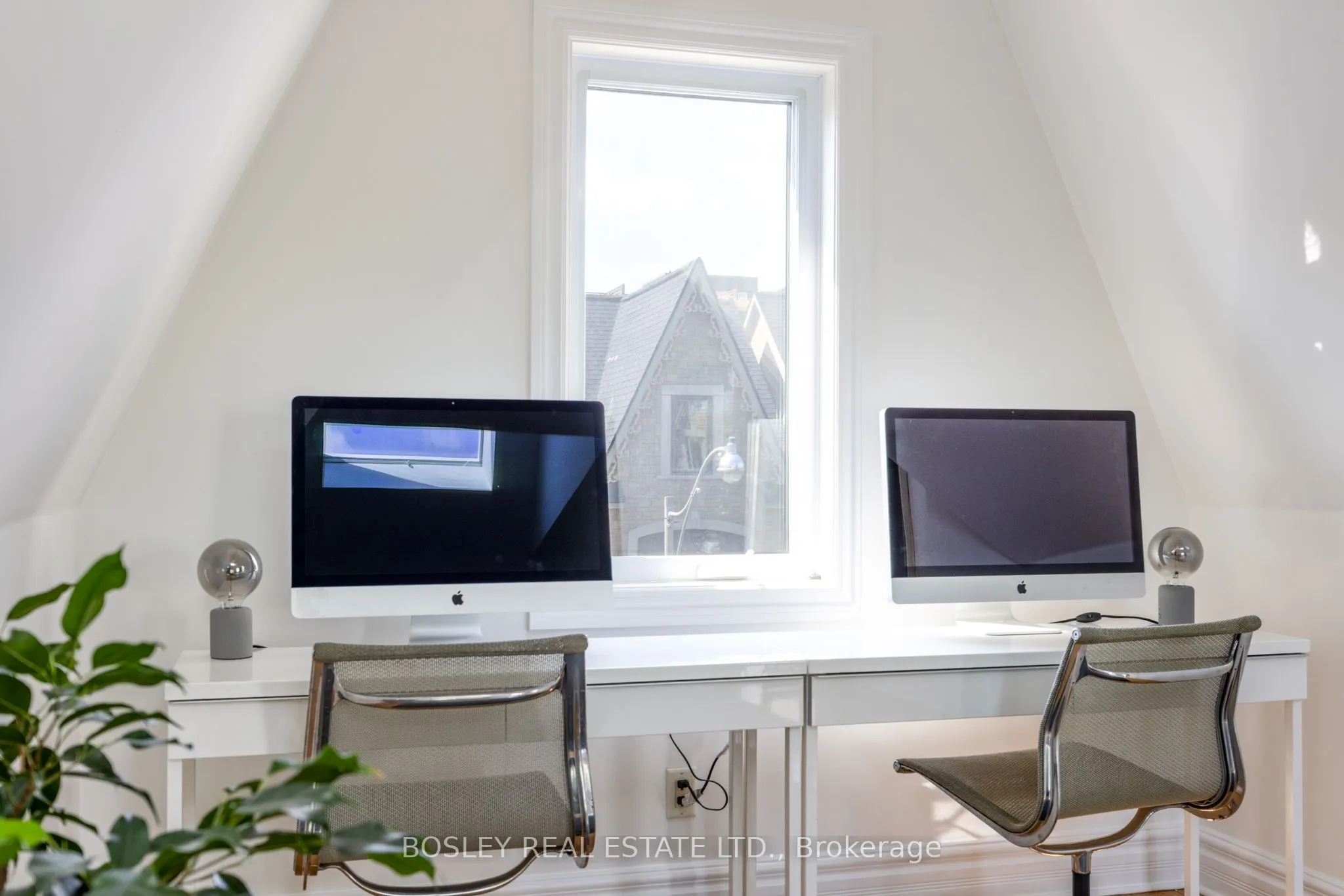 5 Lukow Terrace