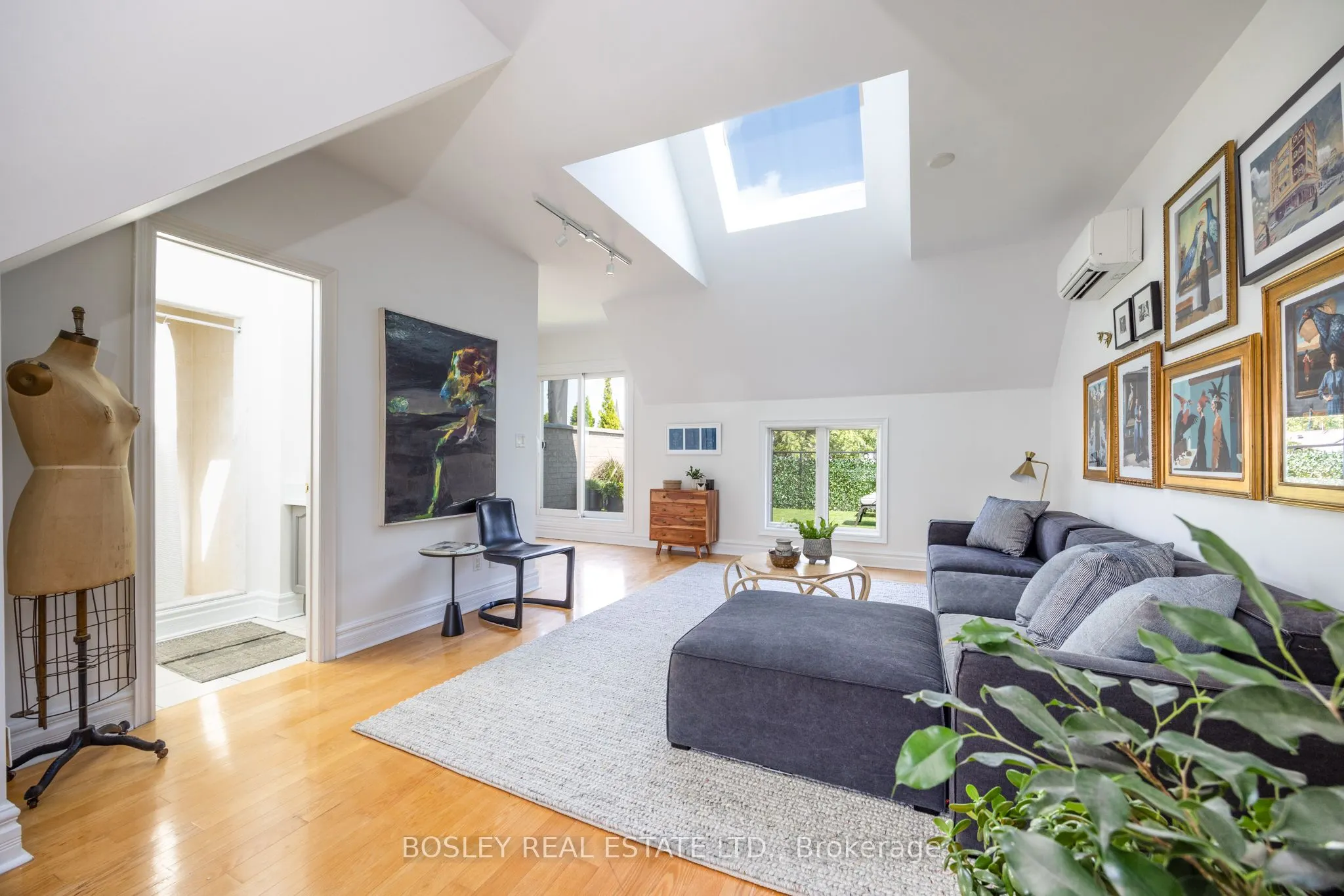 5 Lukow Terrace