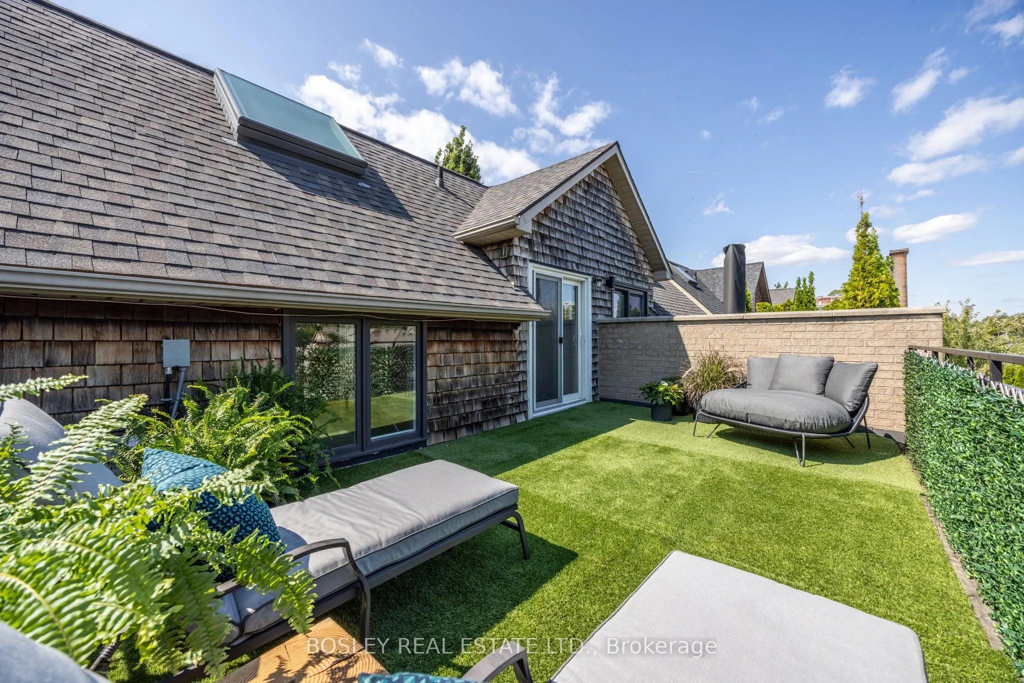 5 Lukow Terrace